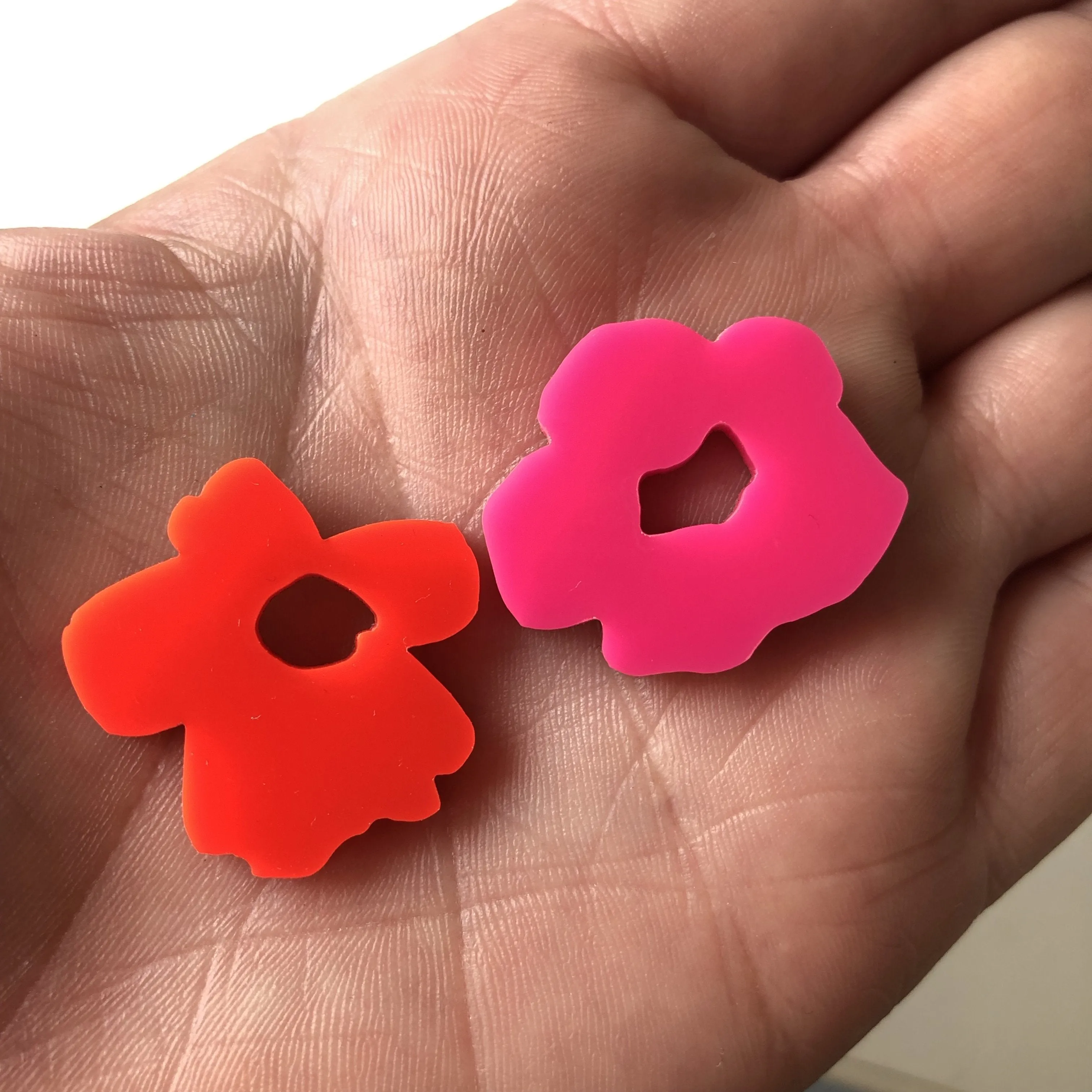 © 25mm Odd Puffs - 4 Pair Set