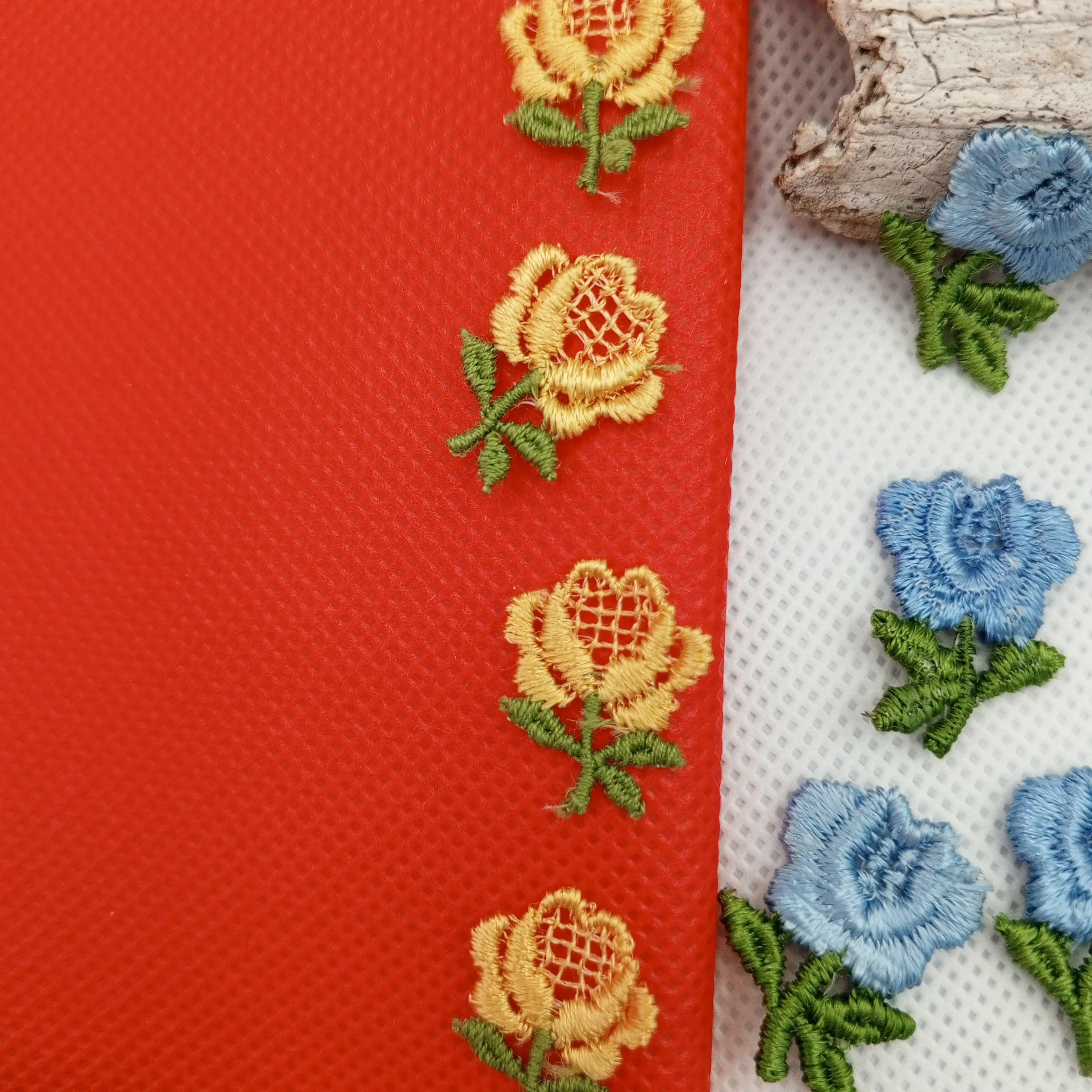 12 pieces FLORAL VINTAGE appliques blue green yellow red flower Patches #130