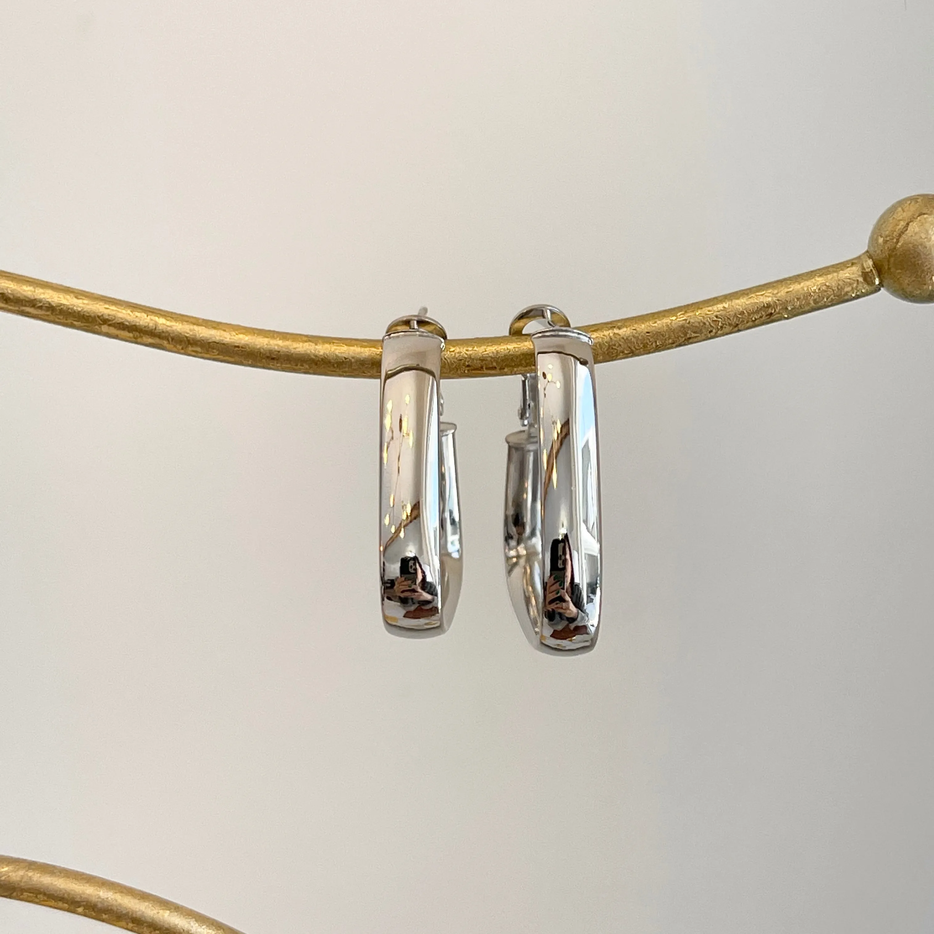 14KT White Gold 7mm Wide Triangle Omega Hoop Earrings 27mm