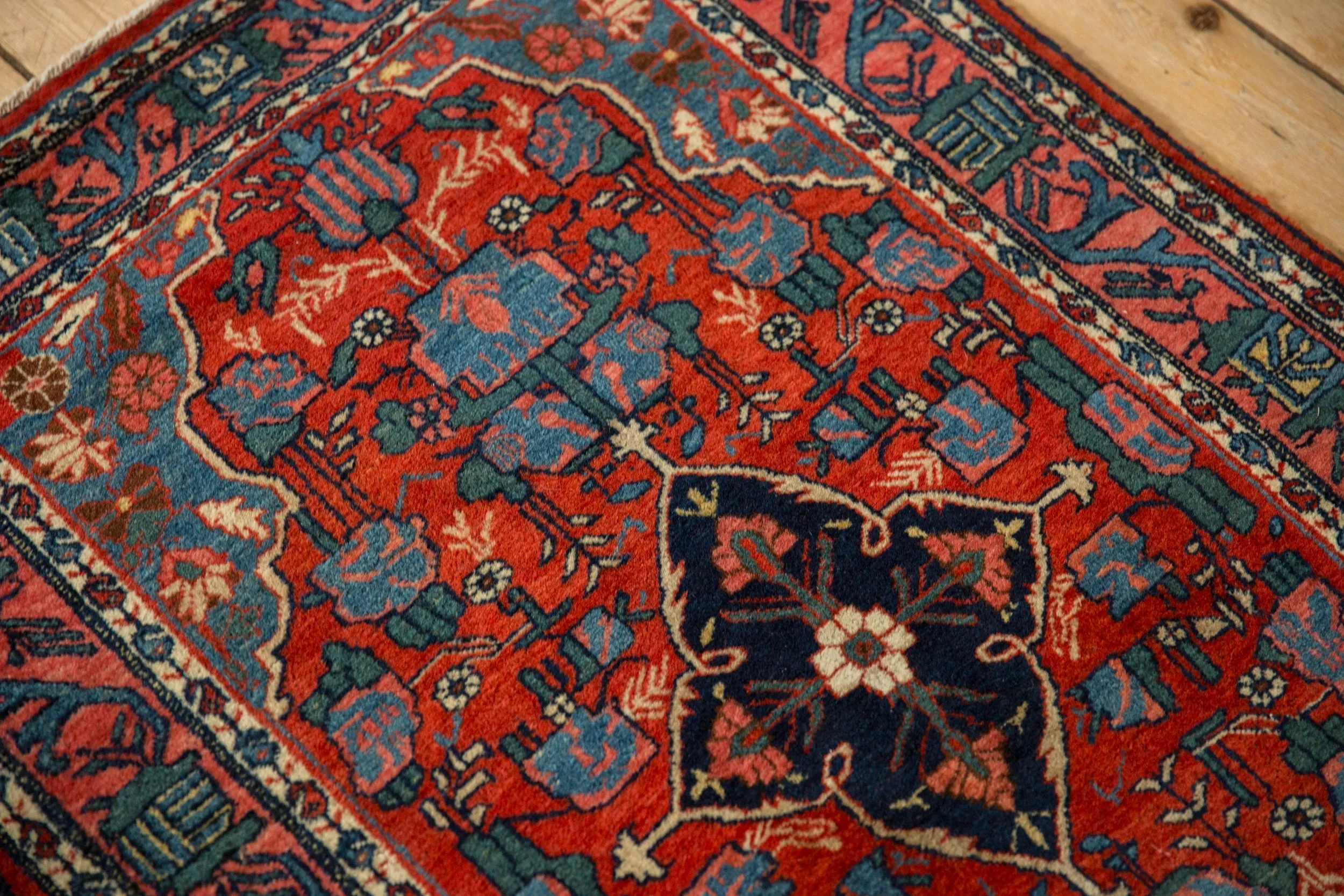 2.5x4 Vintage Bijar Rug