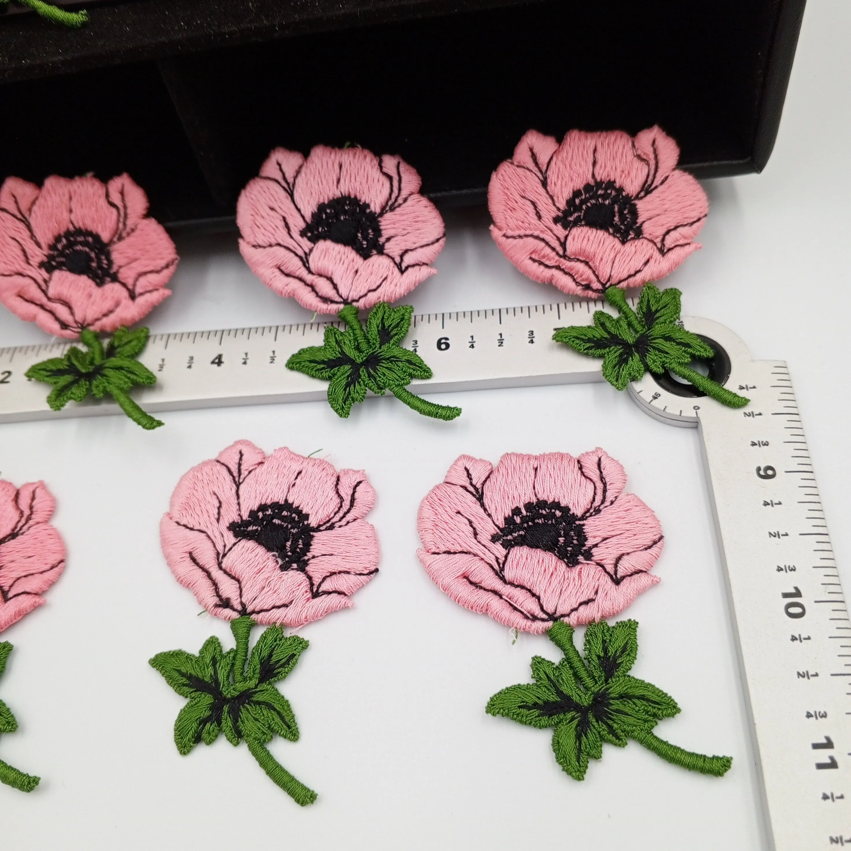 4 pieces FLORAL VINTAGE appliques Orange white pink flower Cotton Patches #160