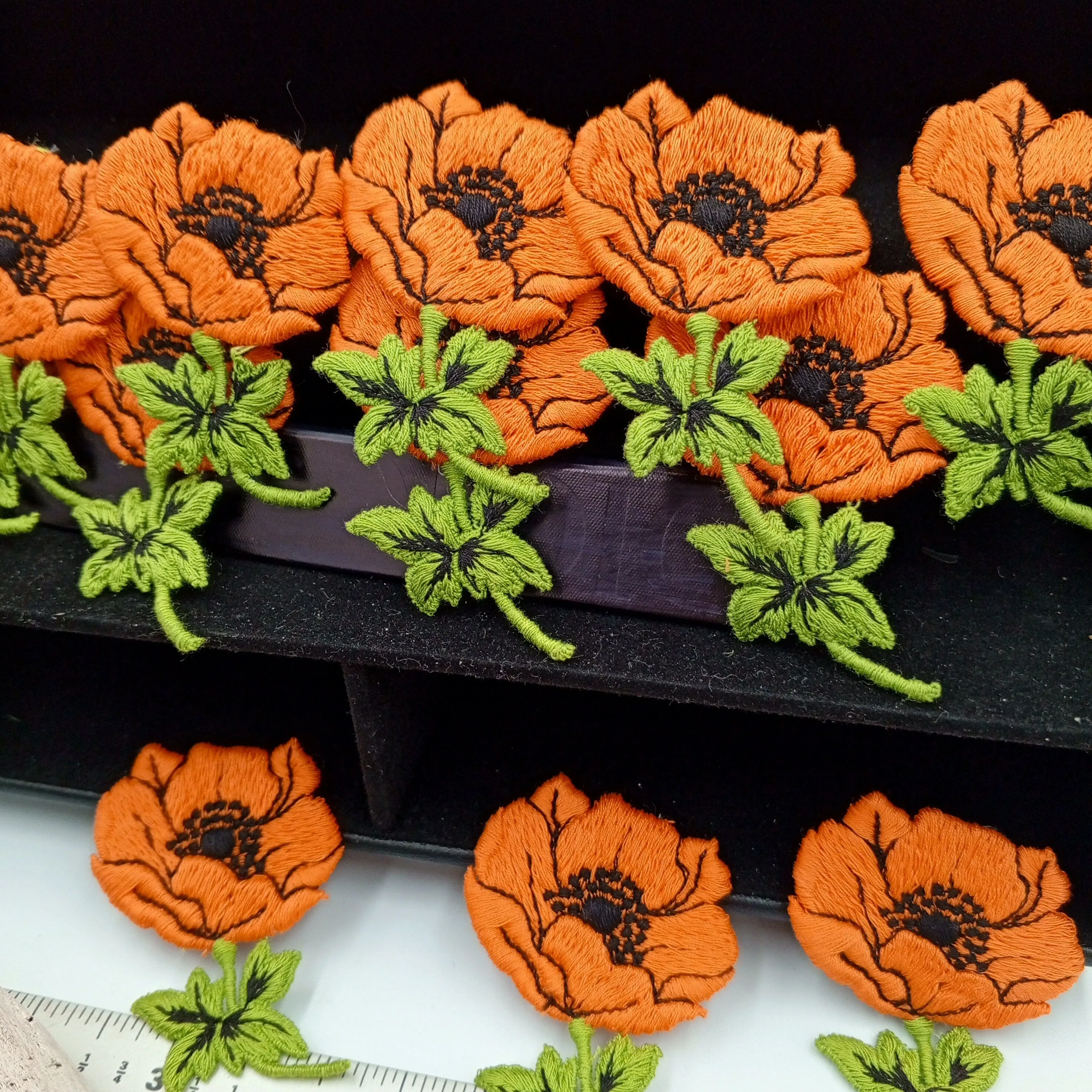4 pieces FLORAL VINTAGE appliques Orange white pink flower Cotton Patches #160