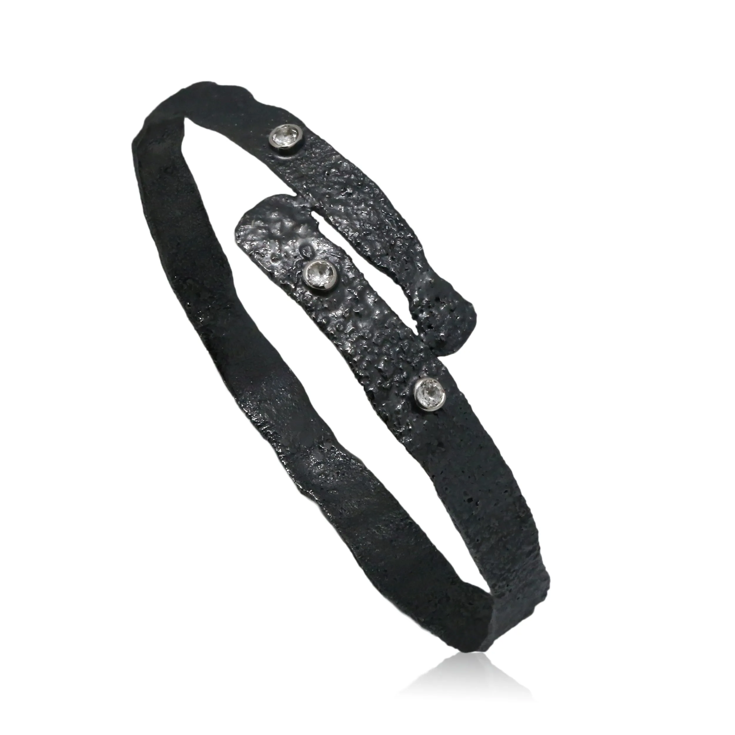 Algae bracelet Black with white topaz