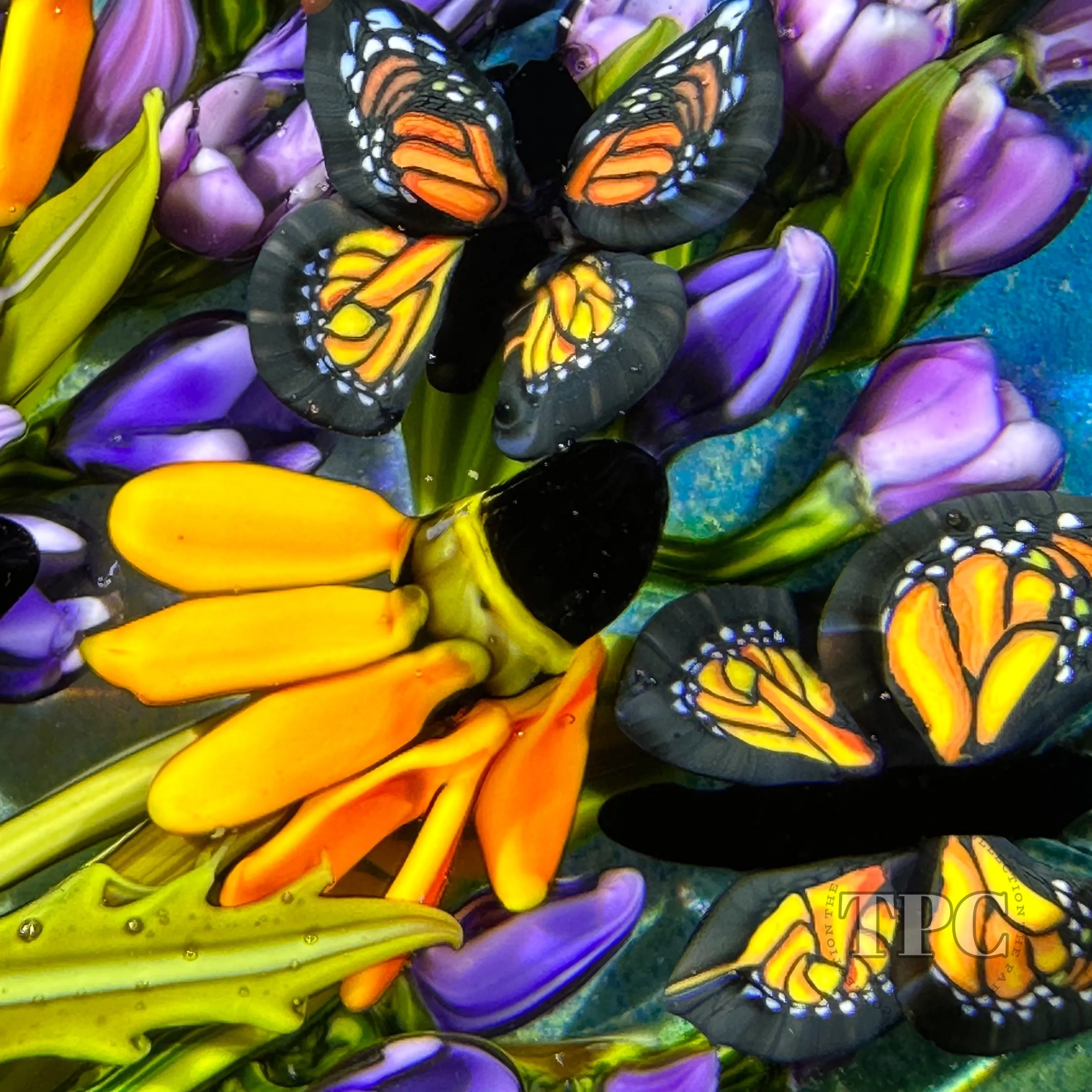 Cathy Richardson 2023 Glass Art Paperweight Flamework Monarchs & Cornflowers 1 of 1