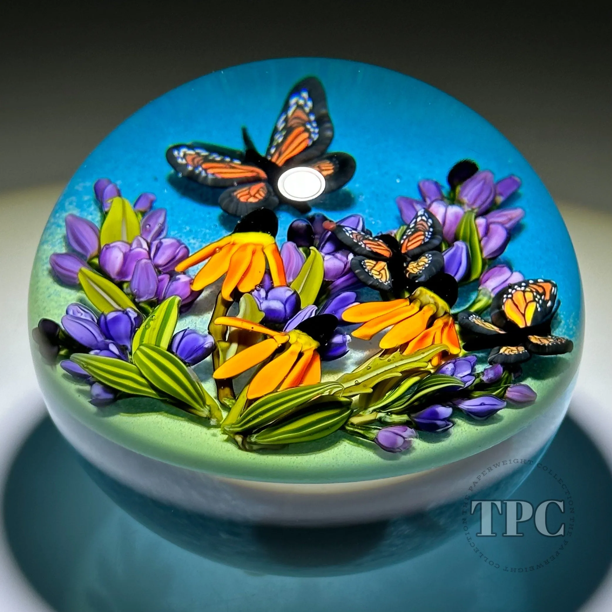 Cathy Richardson 2023 Glass Art Paperweight Flamework Monarchs & Cornflowers 1 of 1