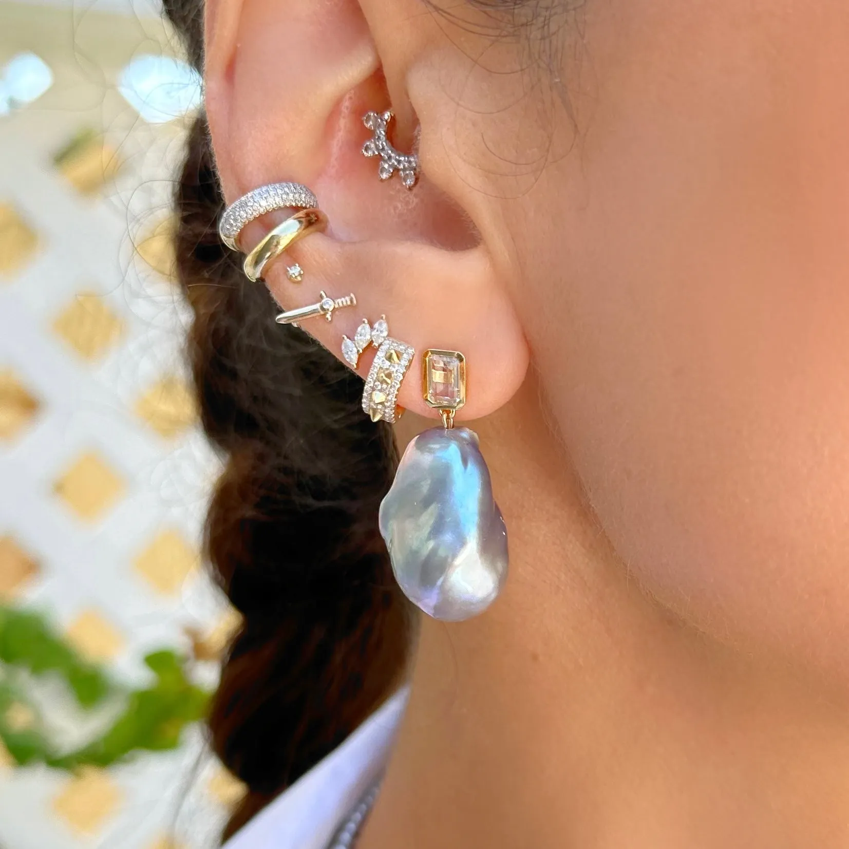 Dagger Studs