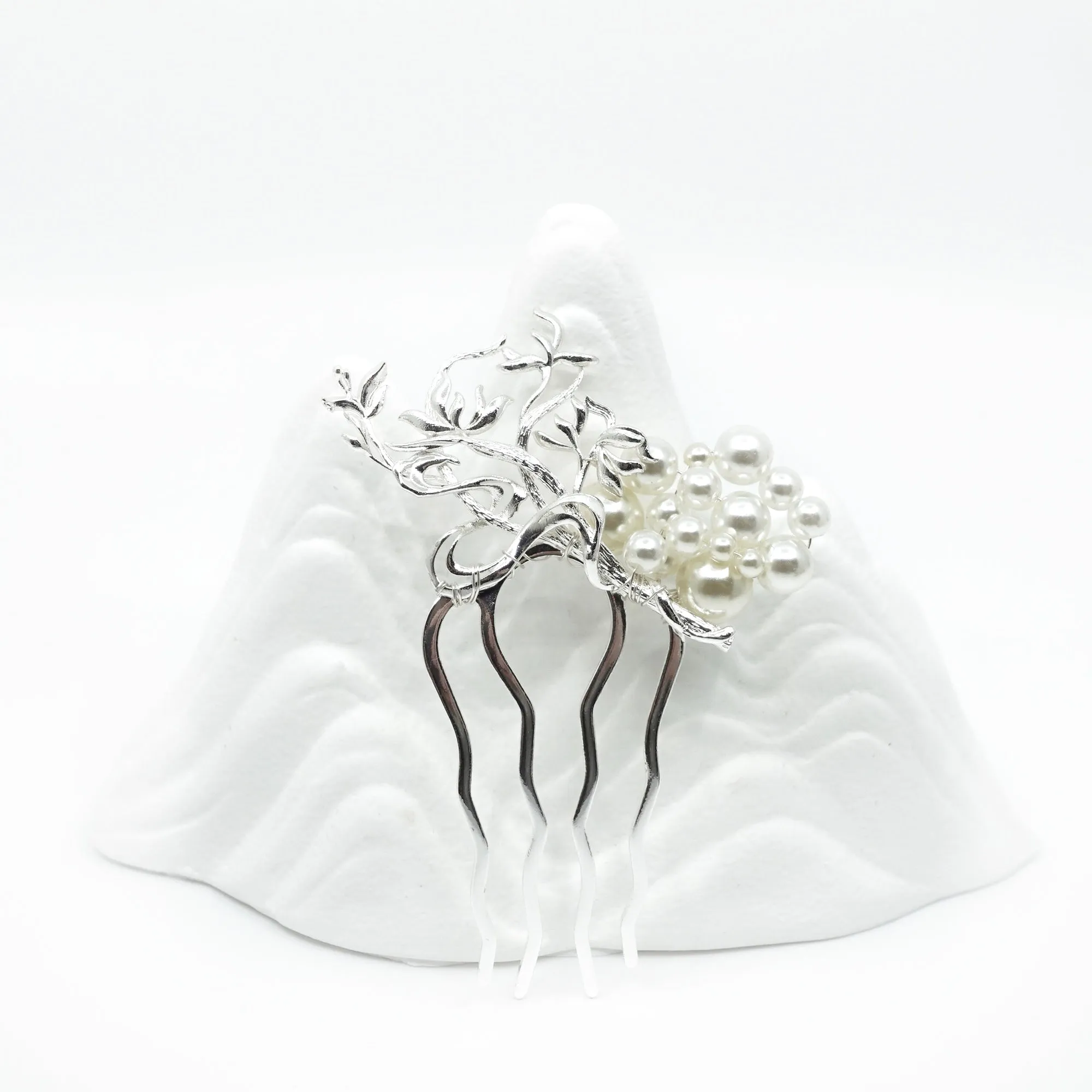 Divine Lotus Hair Comb Silver