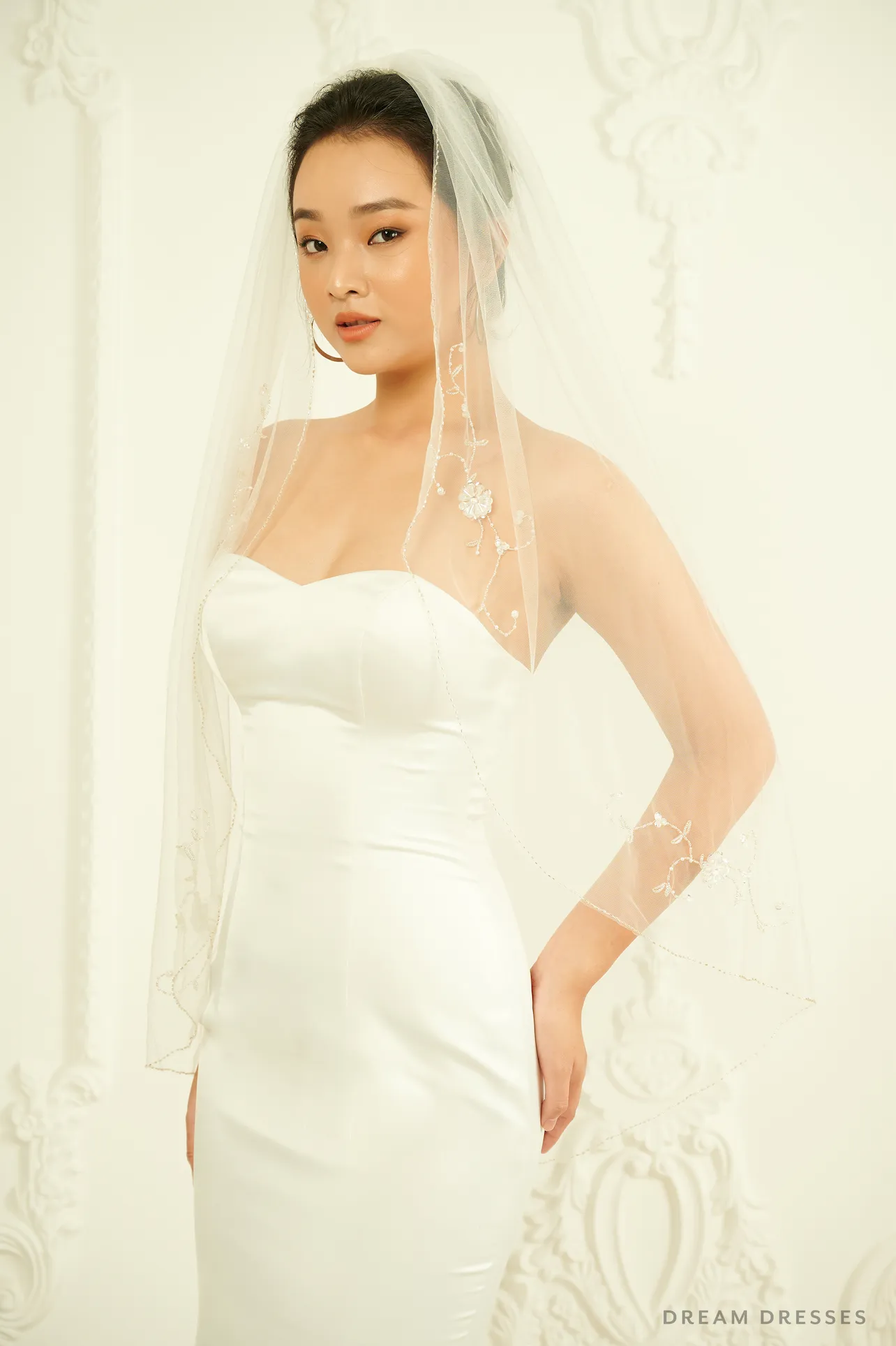 Embellished Fingertip Veil (#Noemi)