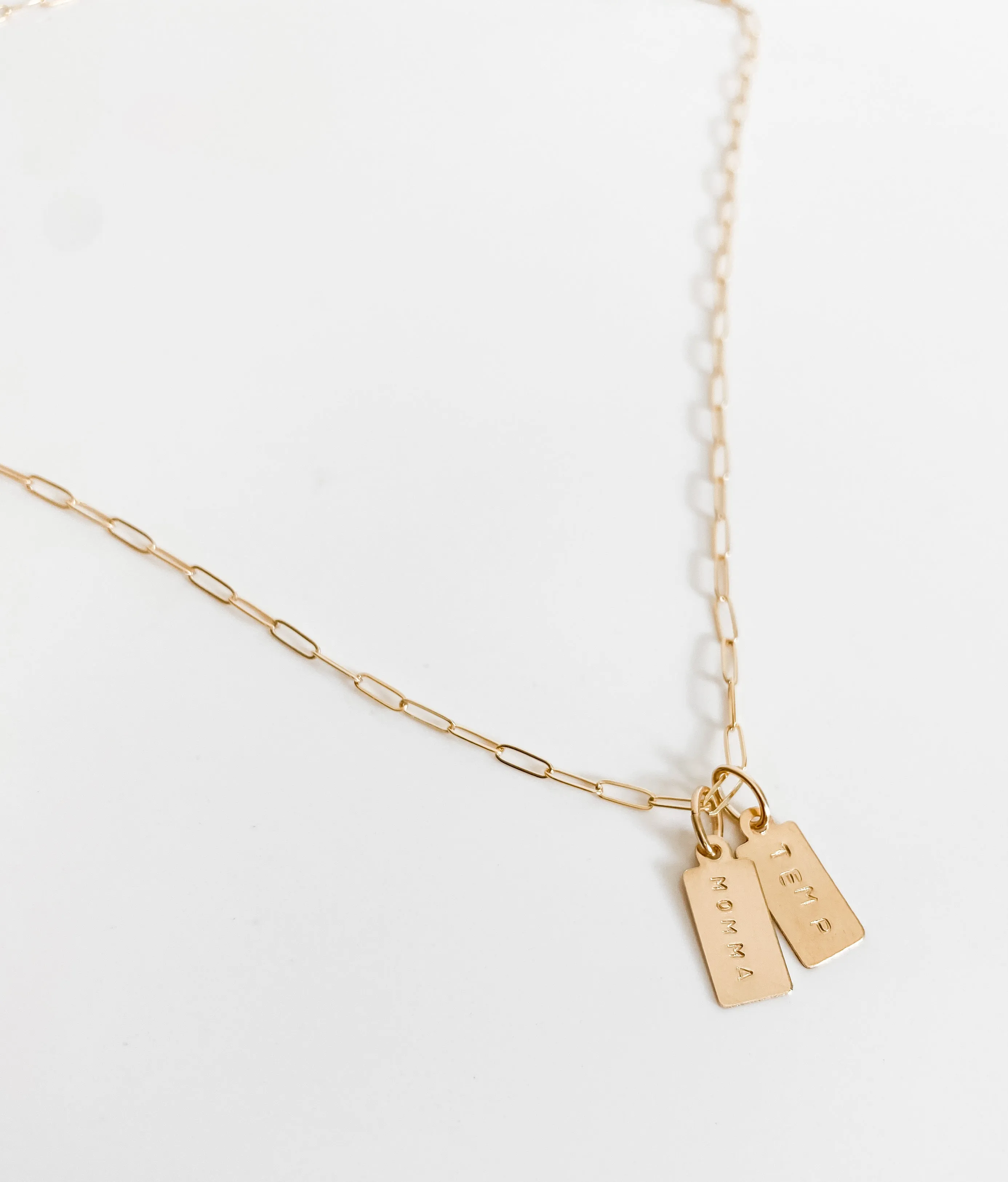 FINN RECTANGLE TAGS NECKLACE