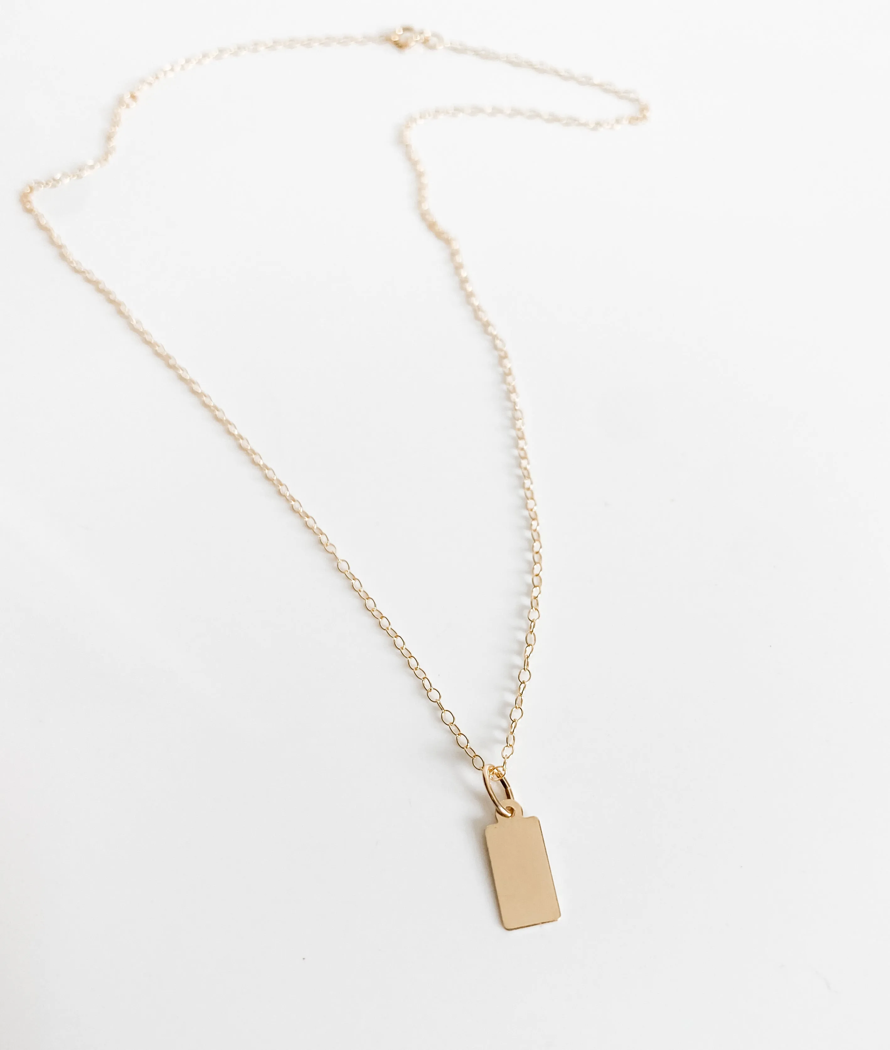 FINN RECTANGLE TAGS NECKLACE