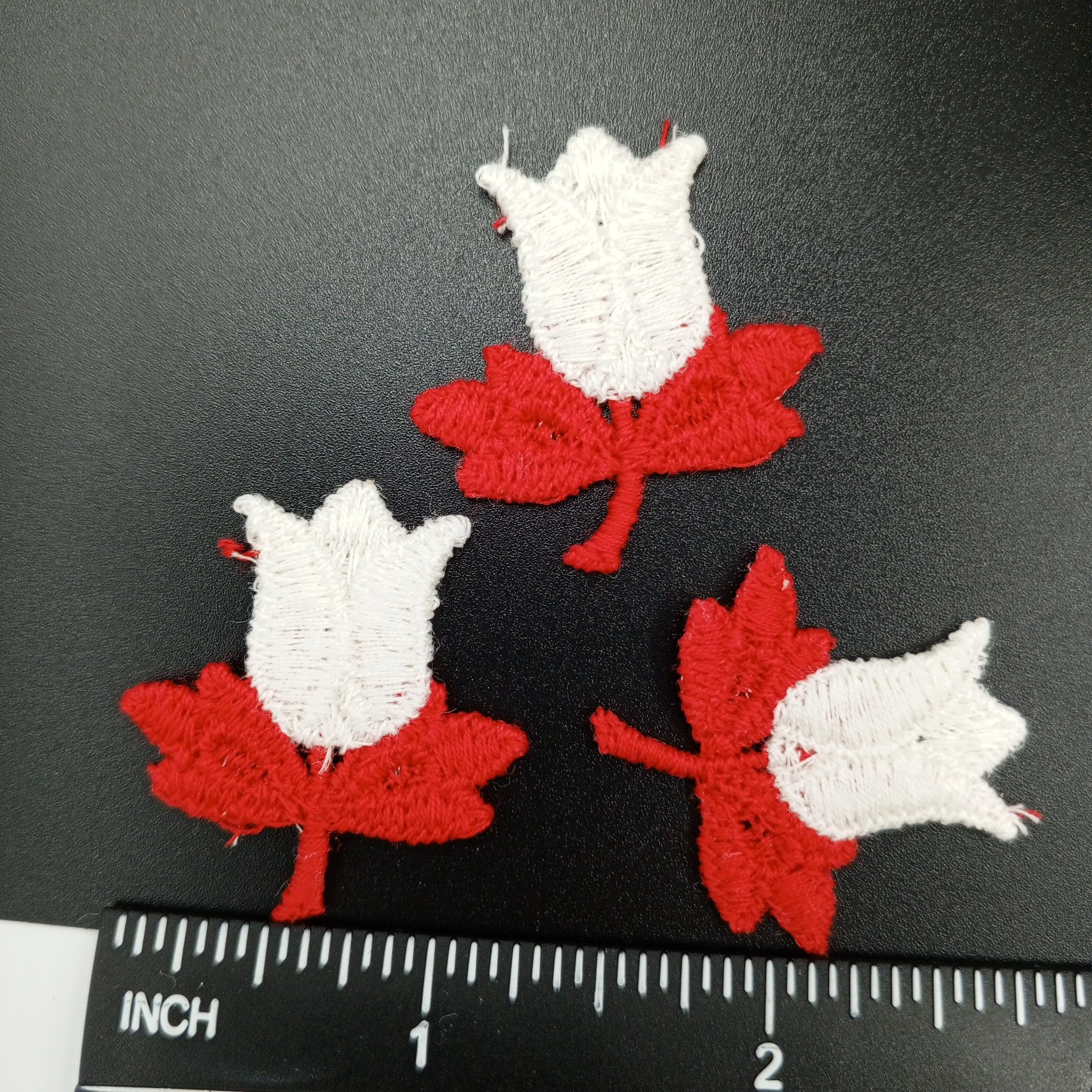 FLORAL VINTAGE applique Red White Flower Patches #242