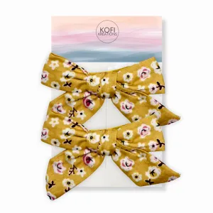 Gold Flower Pigtail Hair Bows