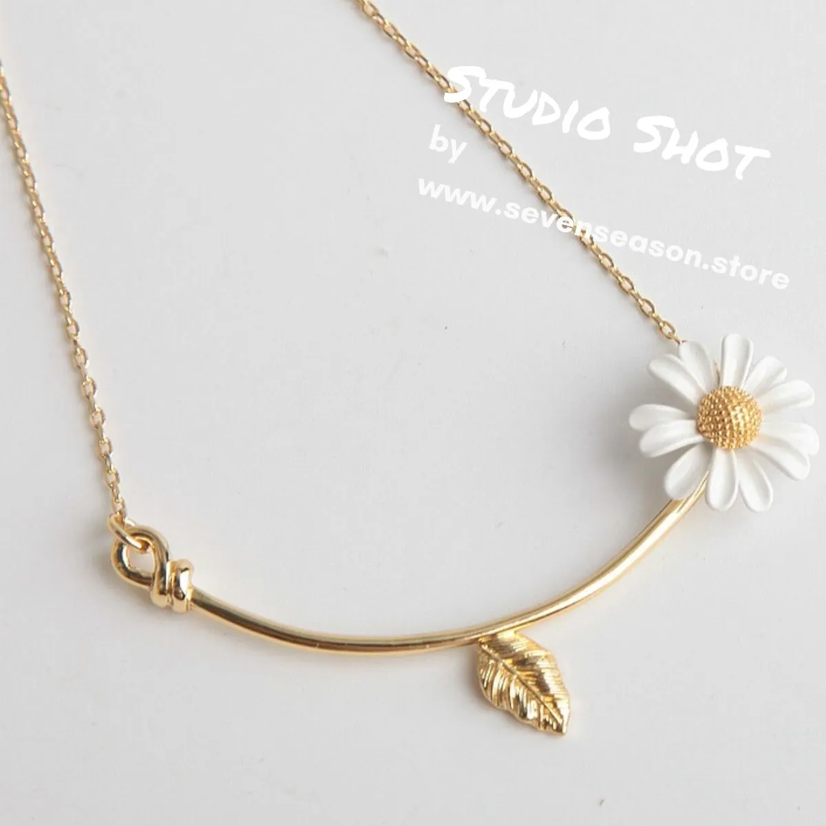 Into the Bloom Mini Necklace