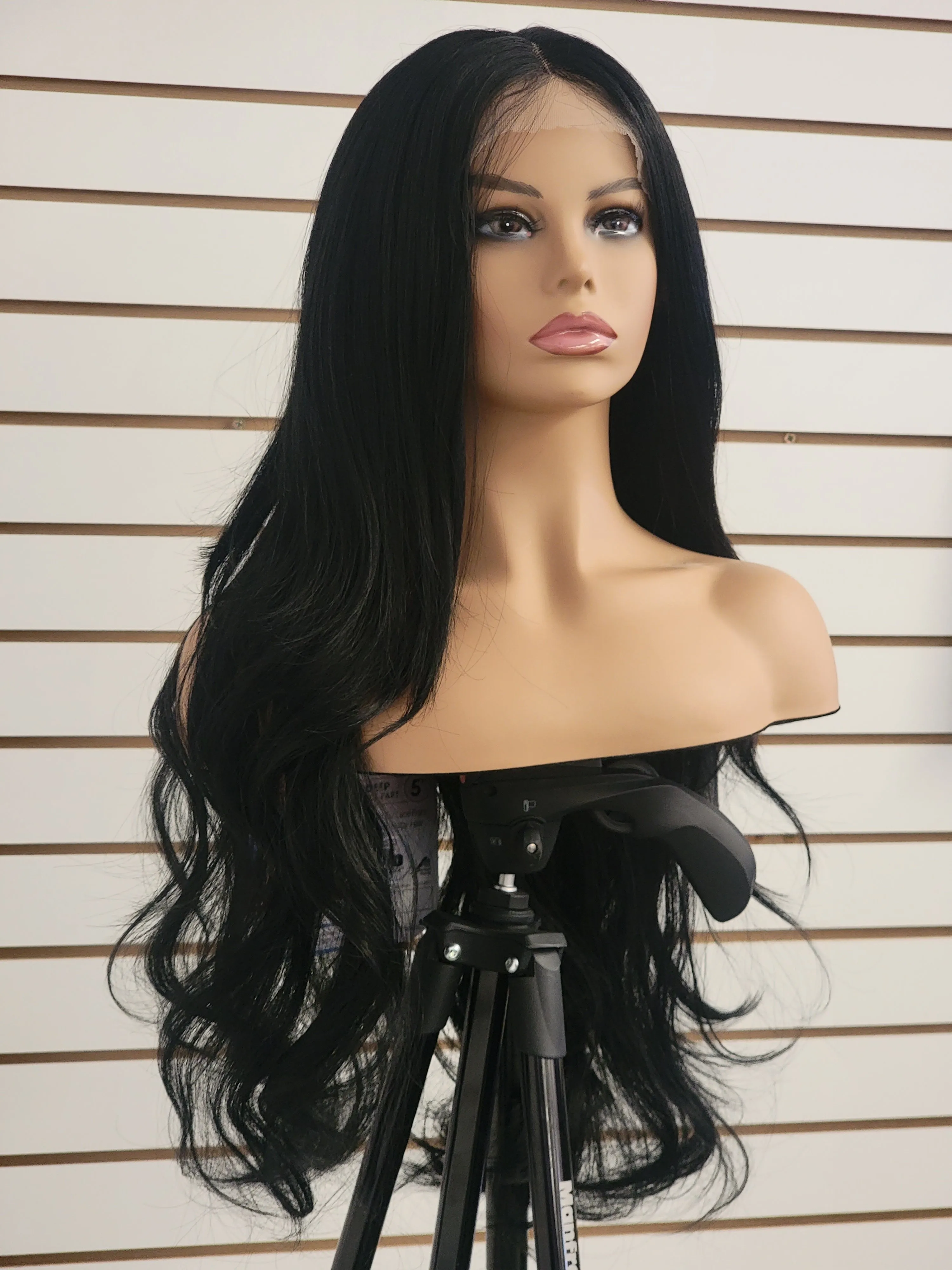 Kasmira wig 1