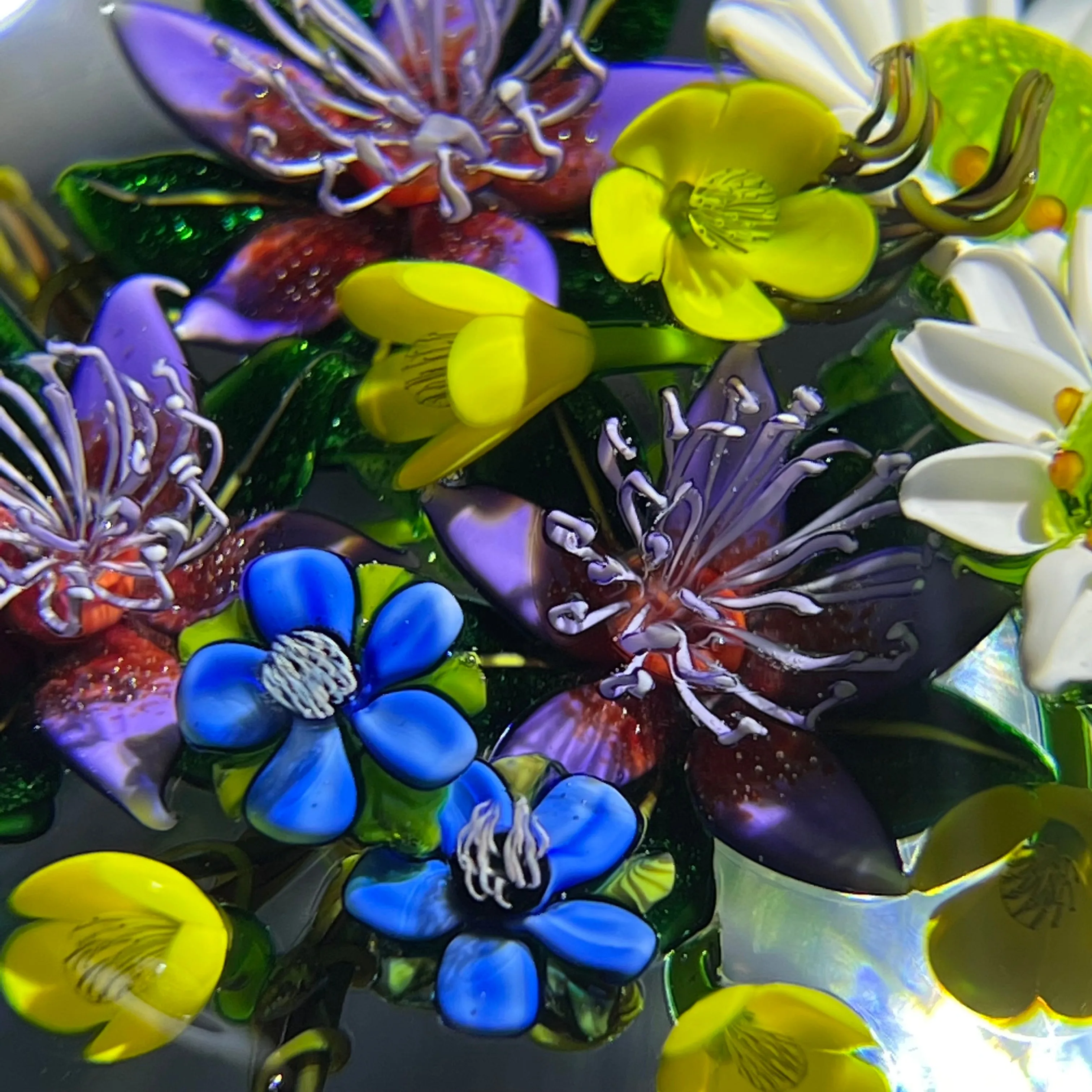 Ken Rosenfeld 2021 Flamework Glass Art Paperweight Colorful Flower Bouquet Including White Daisies and Forget-Me-Nots
