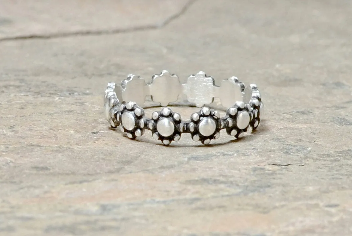 Linked Circle of Flowers Sterling Silver Ring