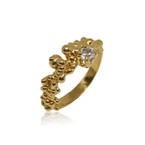 Mammatus Gold Ring with White Topaz