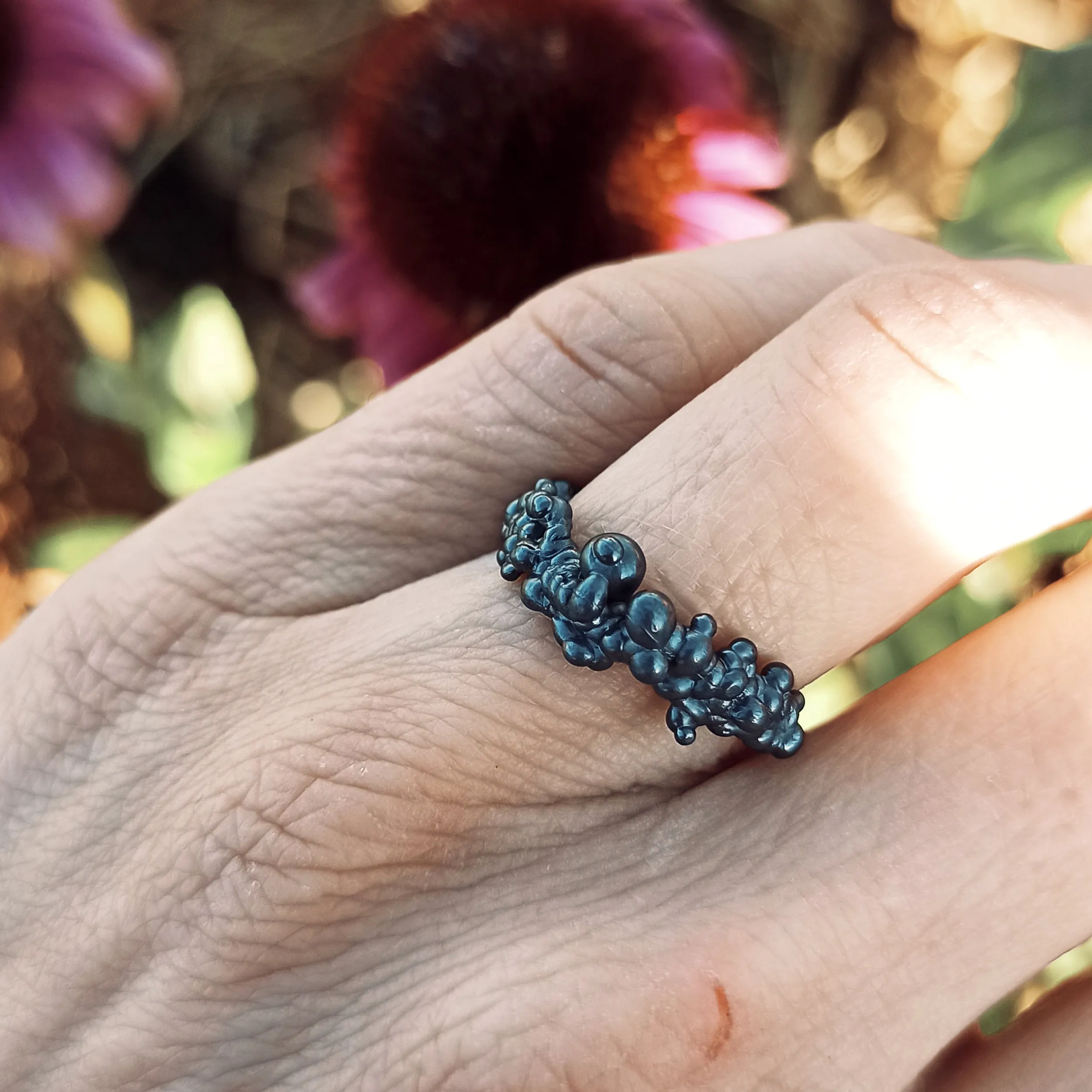 Mammatus ring Black
