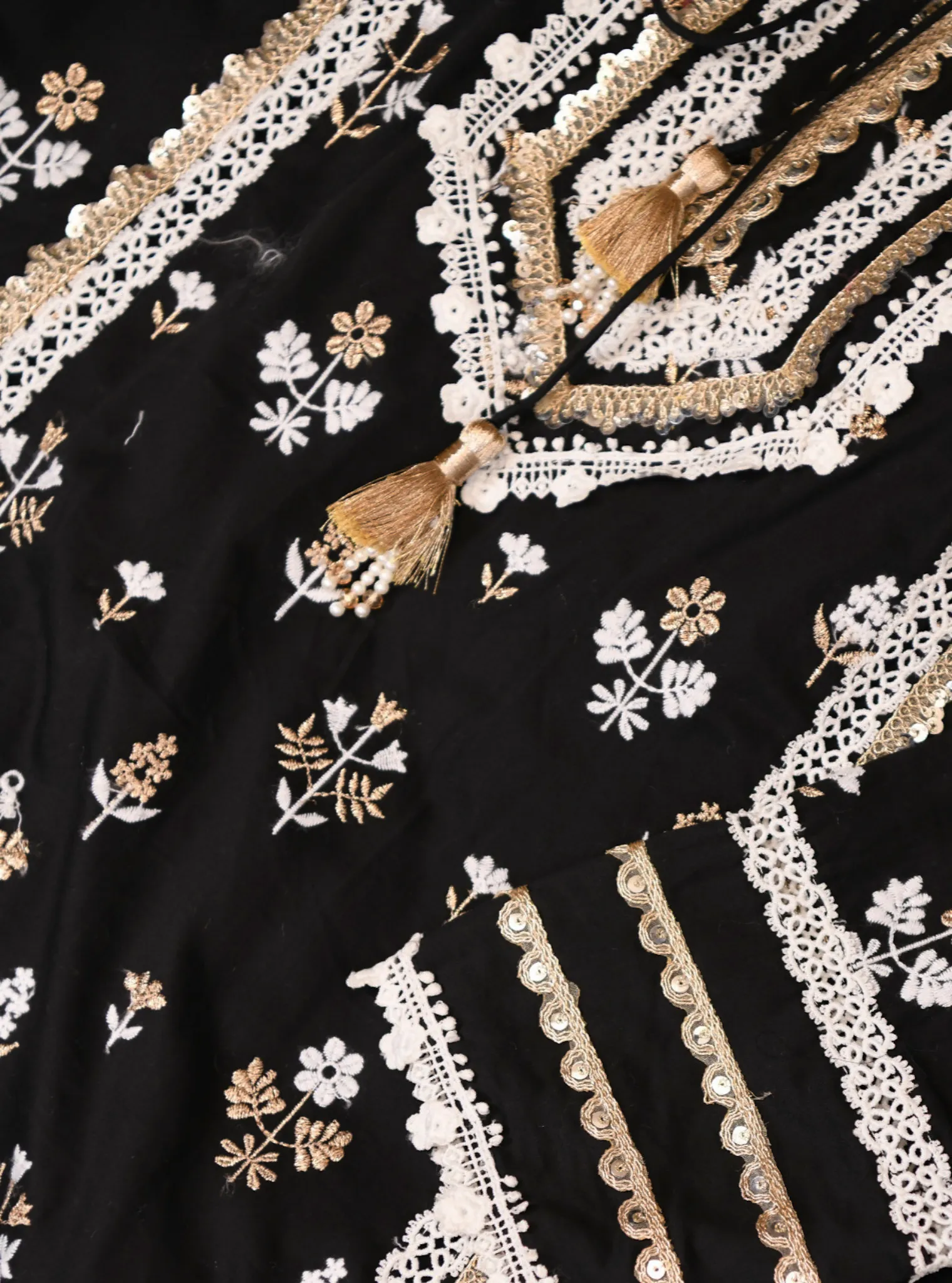 Mulmul Pima Sorrel Black Kurta With Sorrel Black Pant