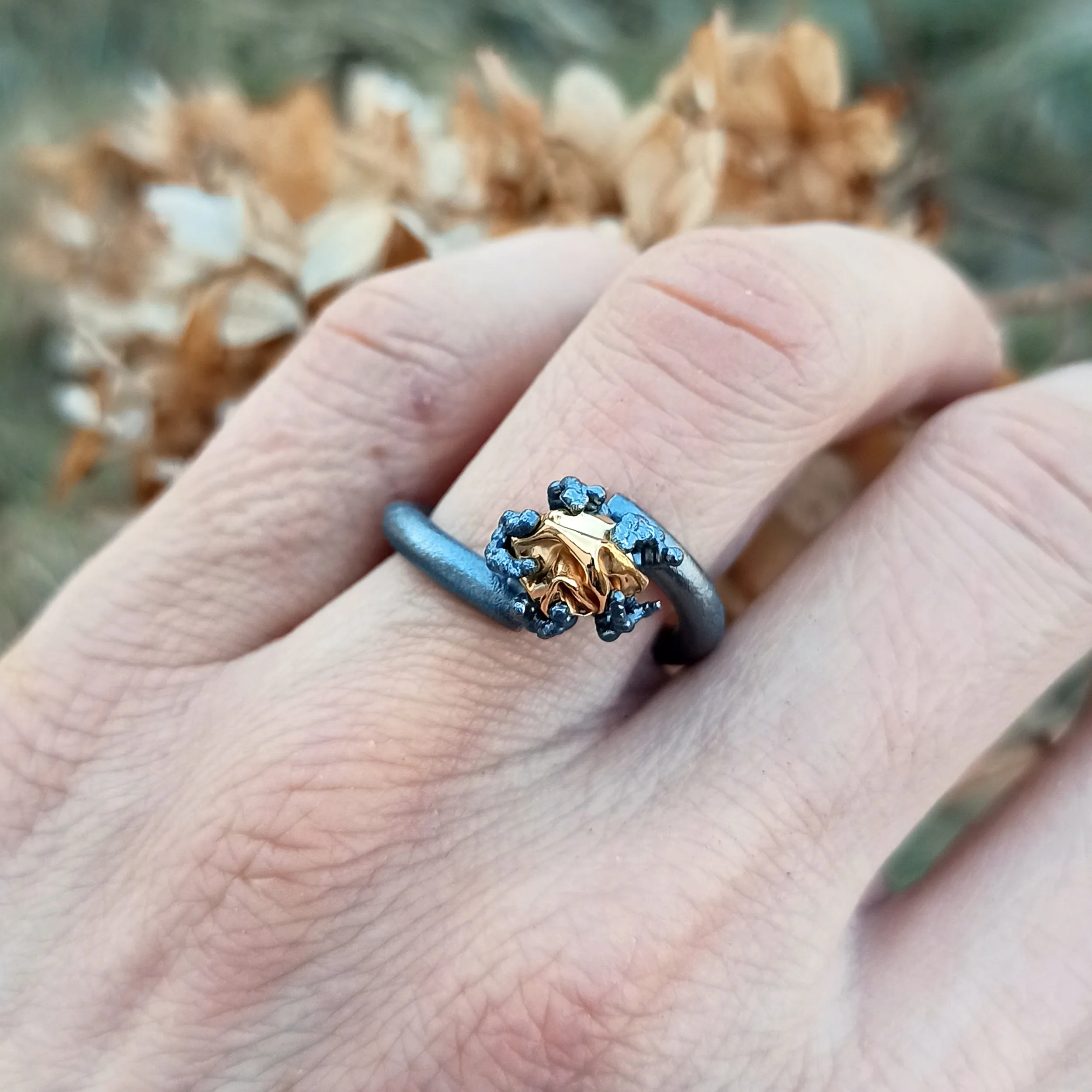 Naphtha Ring Black & Gold