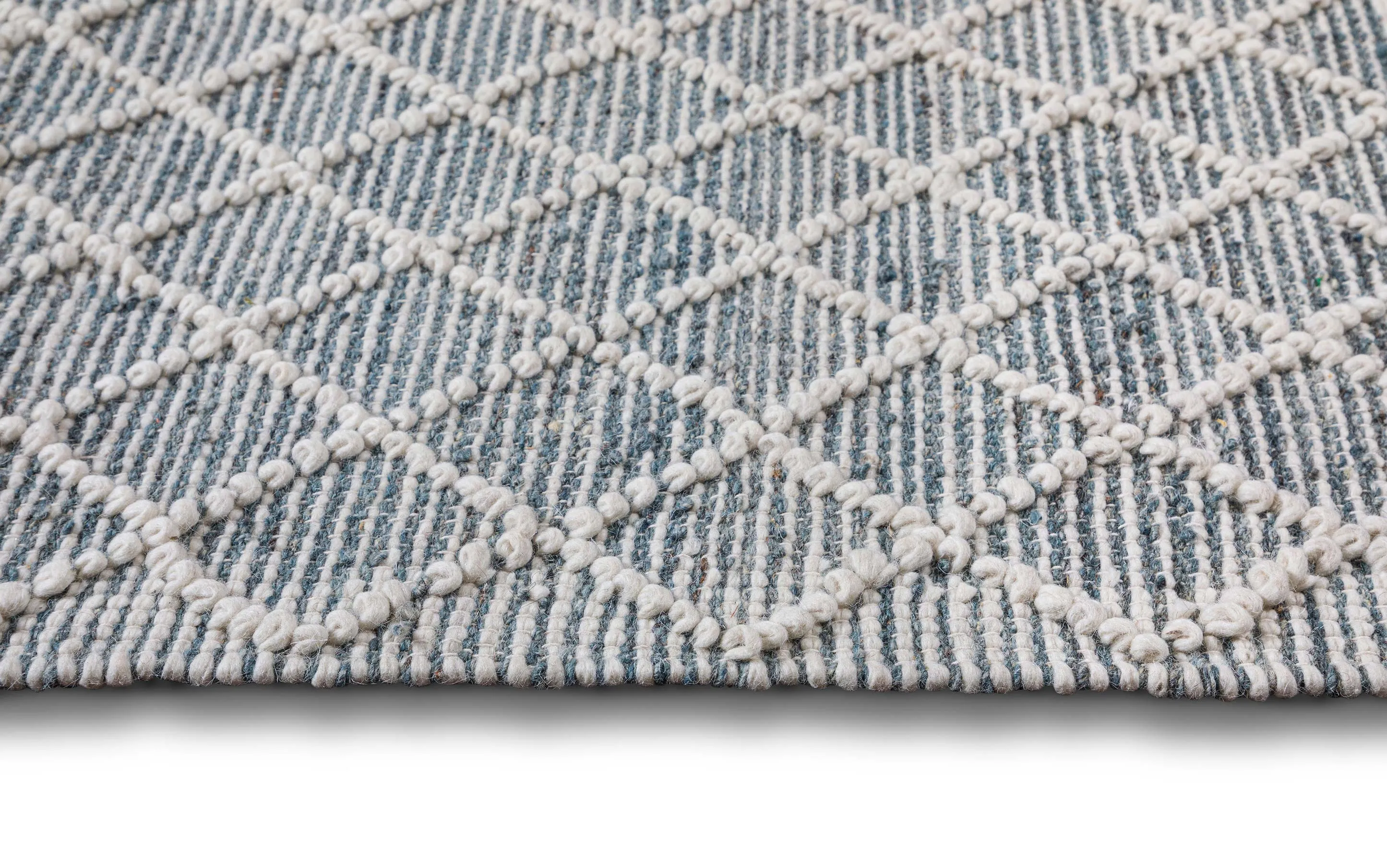 Ogden 6 x 9 Area Rug