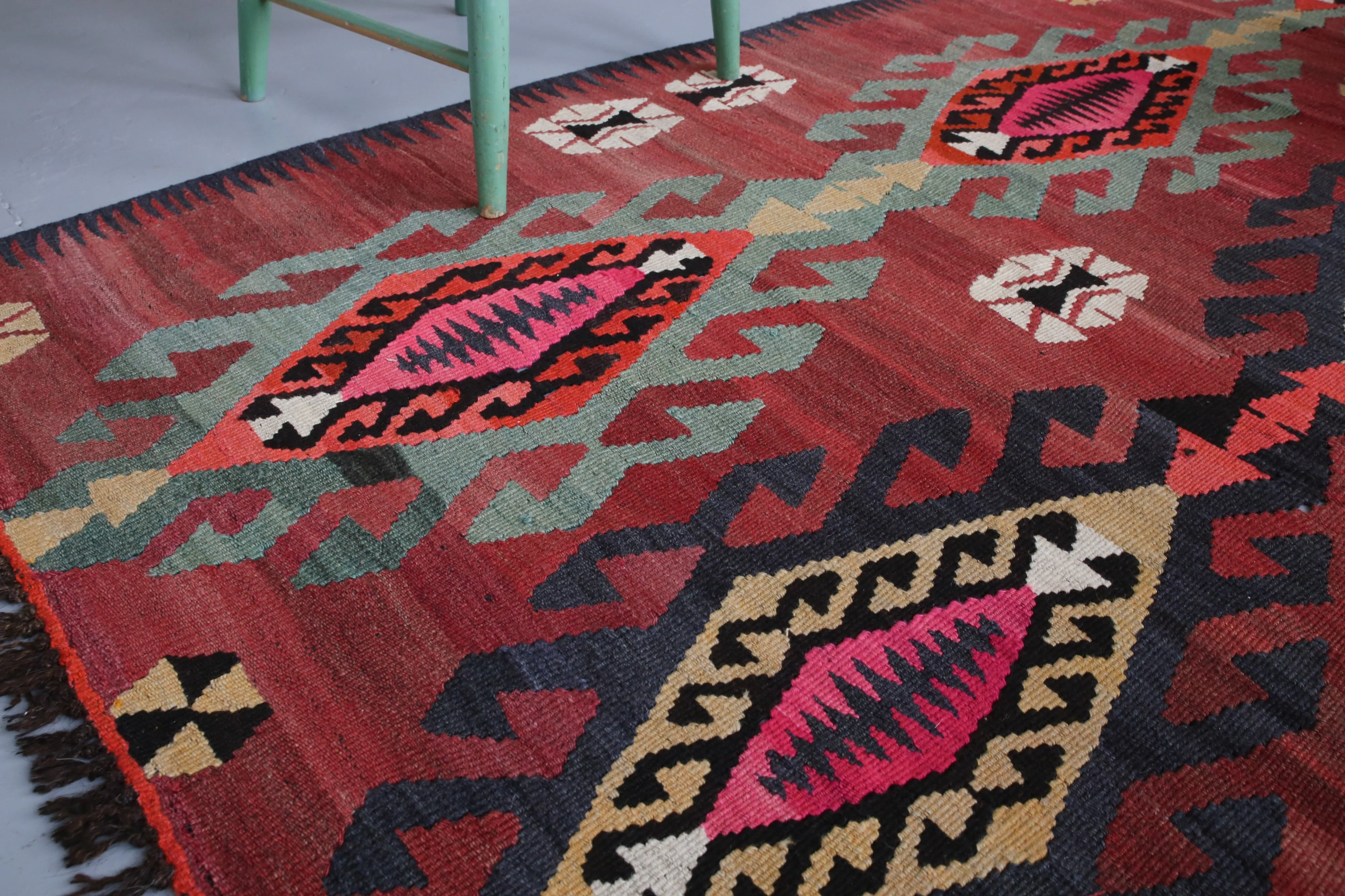Old Adana Yörük Kilim Rug 5.7xftx10.5ft