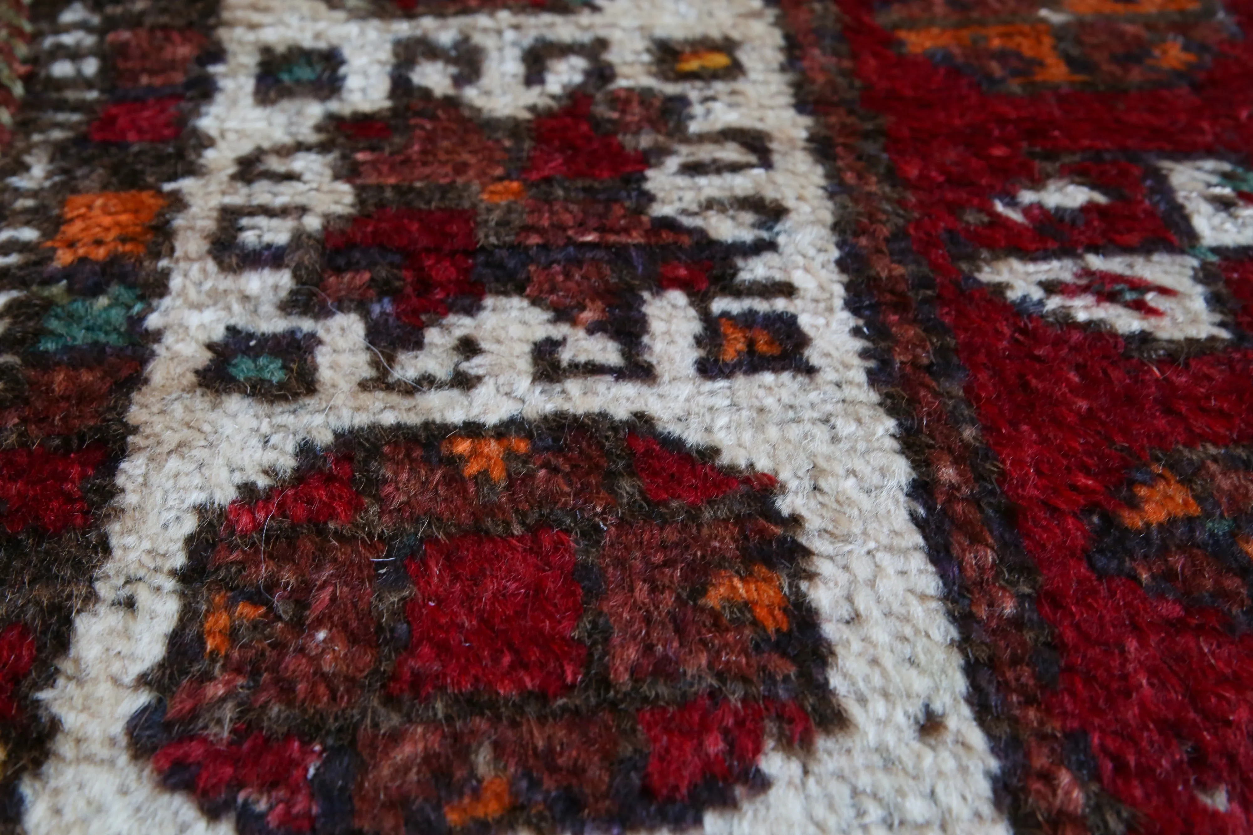 Old Kurdish Runner 4ftx8.6ft