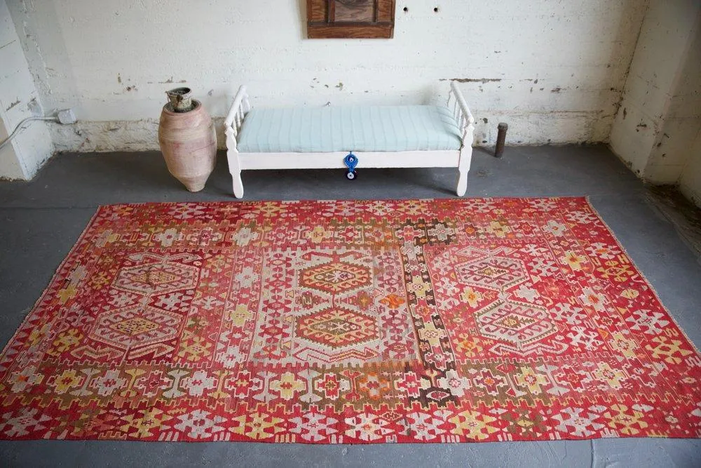 Old Oushak Esme Kilim Rug 5'.11" x 10'.10"