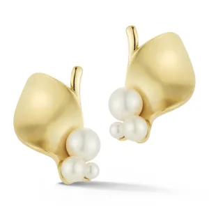 On The Edge Pearl and Yellow Gold Earrings