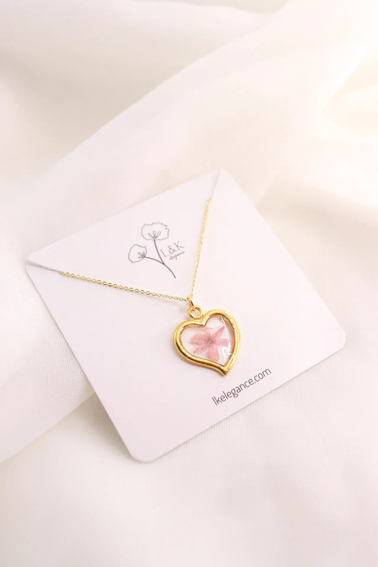Pink Pressed Flower Resin Necklace, Real Dried Wildflower Heart Pendant, Botanical Nature Jewelry Gift For Women