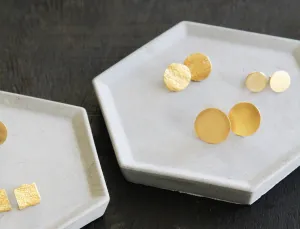 Plain Casual Minimalist Round Gold Studs Earrings