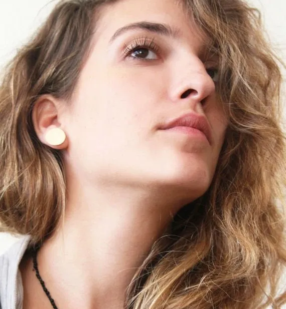Plain Casual Minimalist Round Gold Studs Earrings