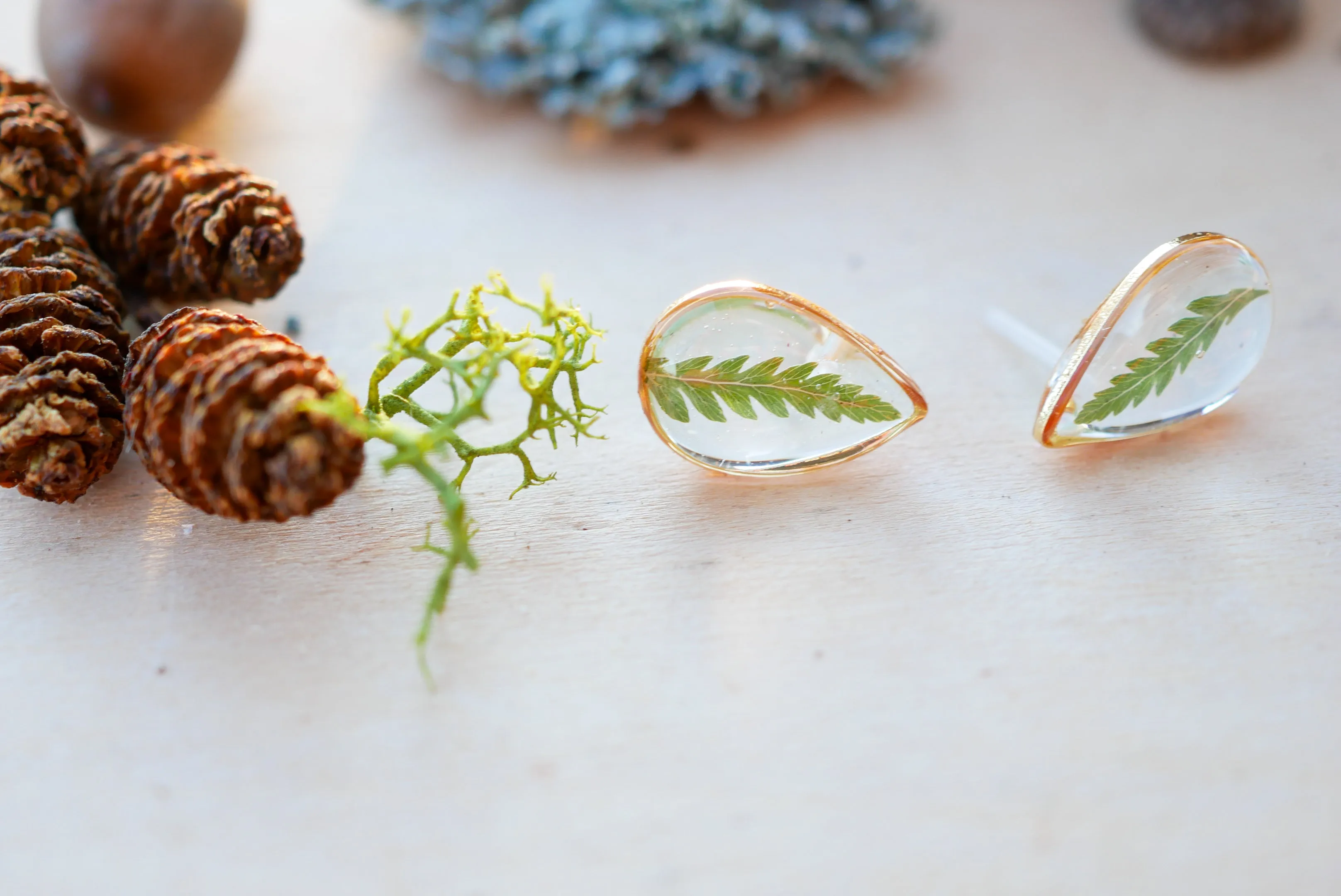 Pressed fern teardrop studs