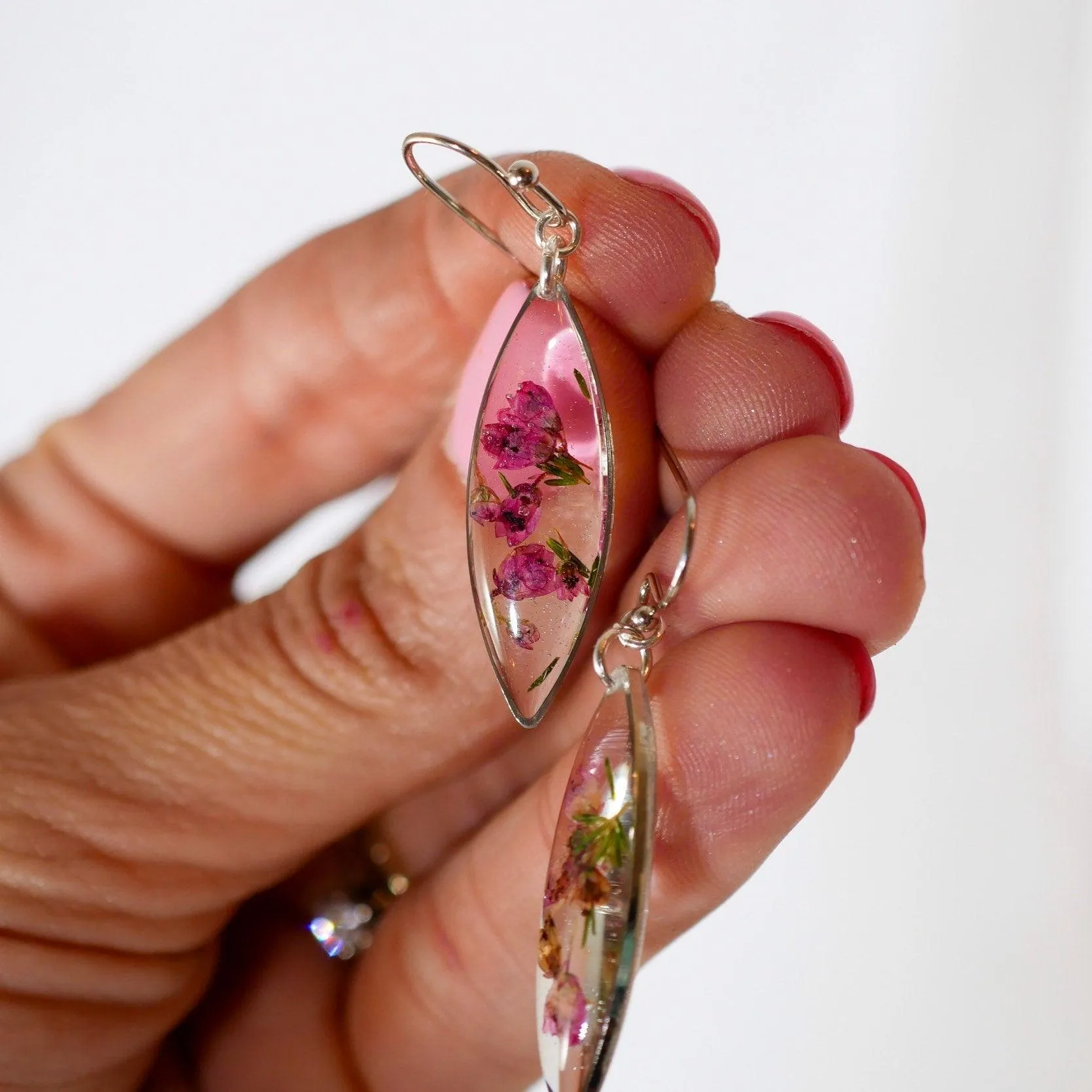 Pressed Heather ellipse earrings, real flower dangles, dainty terrarium earrings, herbarium earrings, woodland bridal