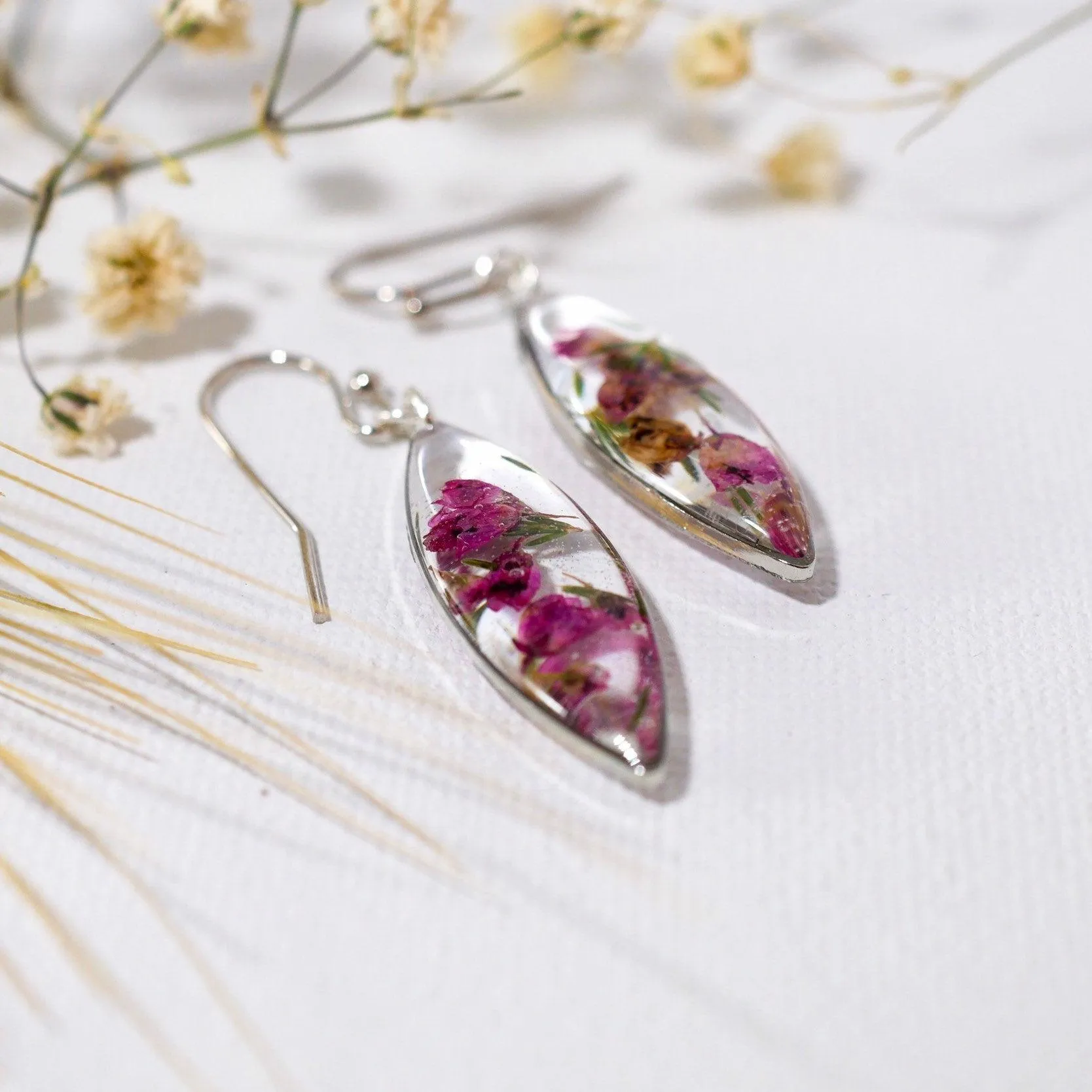 Pressed Heather ellipse earrings, real flower dangles, dainty terrarium earrings, herbarium earrings, woodland bridal