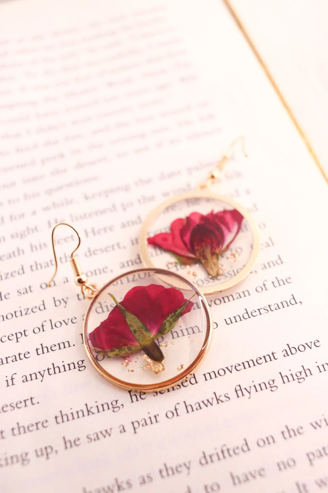 Pressed Red Rose Flower Earrings, Real Dried Wildflower Resin Earrings, Botanical Nature Jewelry, Perfect Christmas Gift For Her