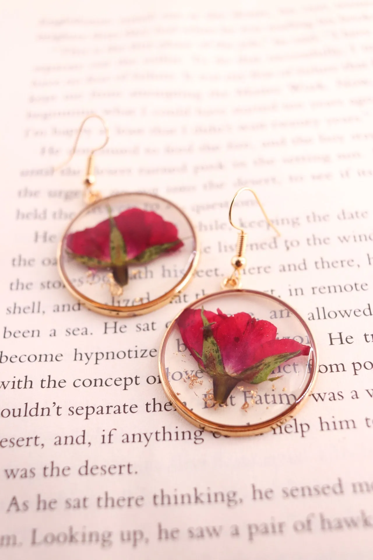 Pressed Red Rose Flower Earrings, Real Dried Wildflower Resin Earrings, Botanical Nature Jewelry, Perfect Christmas Gift For Her