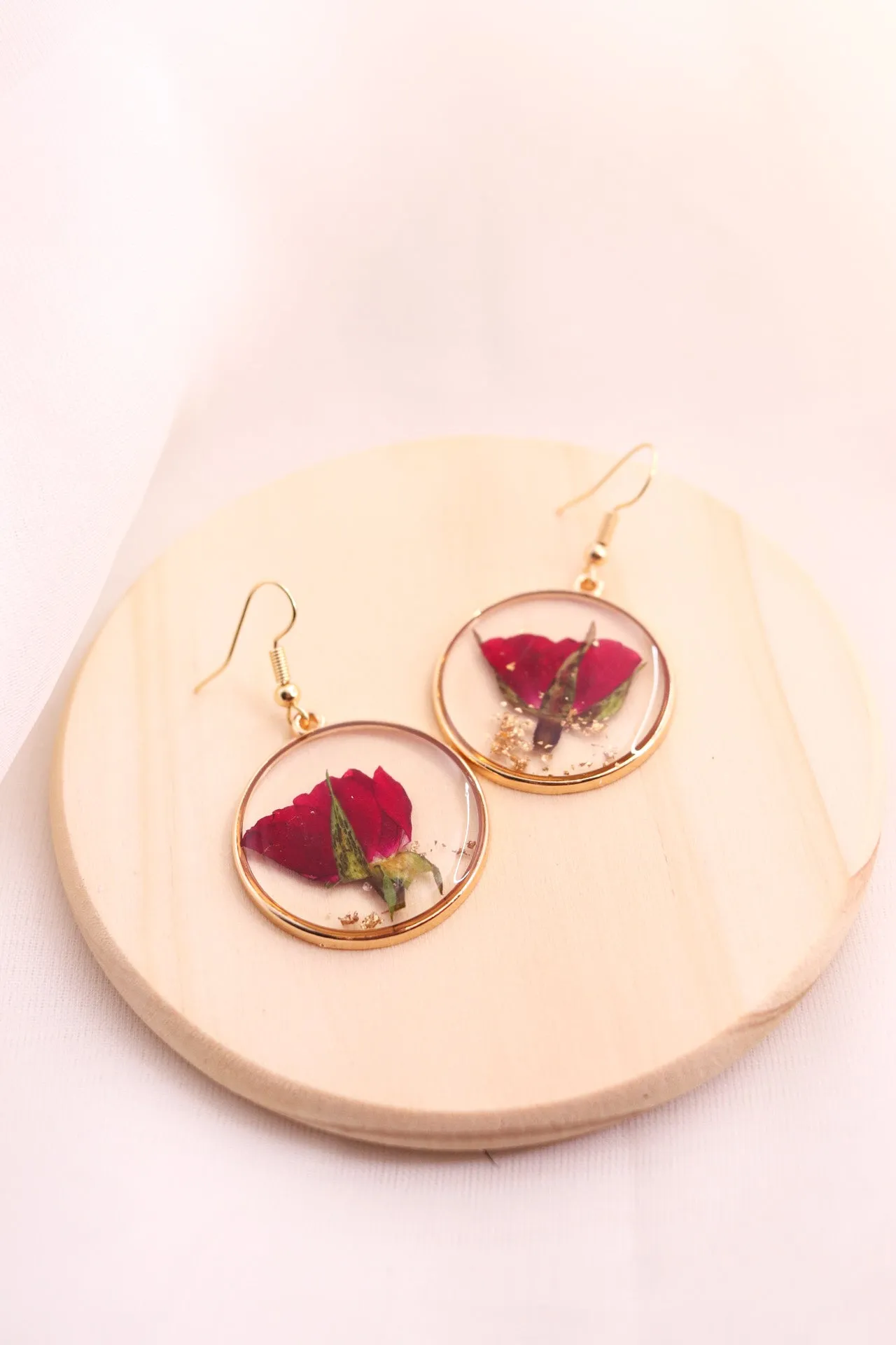 Pressed Red Rose Flower Earrings, Real Dried Wildflower Resin Earrings, Botanical Nature Jewelry, Perfect Christmas Gift For Her