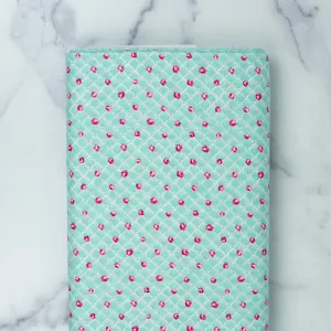 Ruru Bouquet The Rose Garden - Small Rose Lattice on Aqua Background
