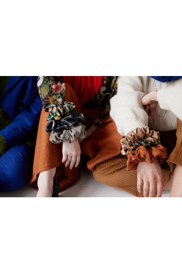 Scrunchies for Nature vs Nurture