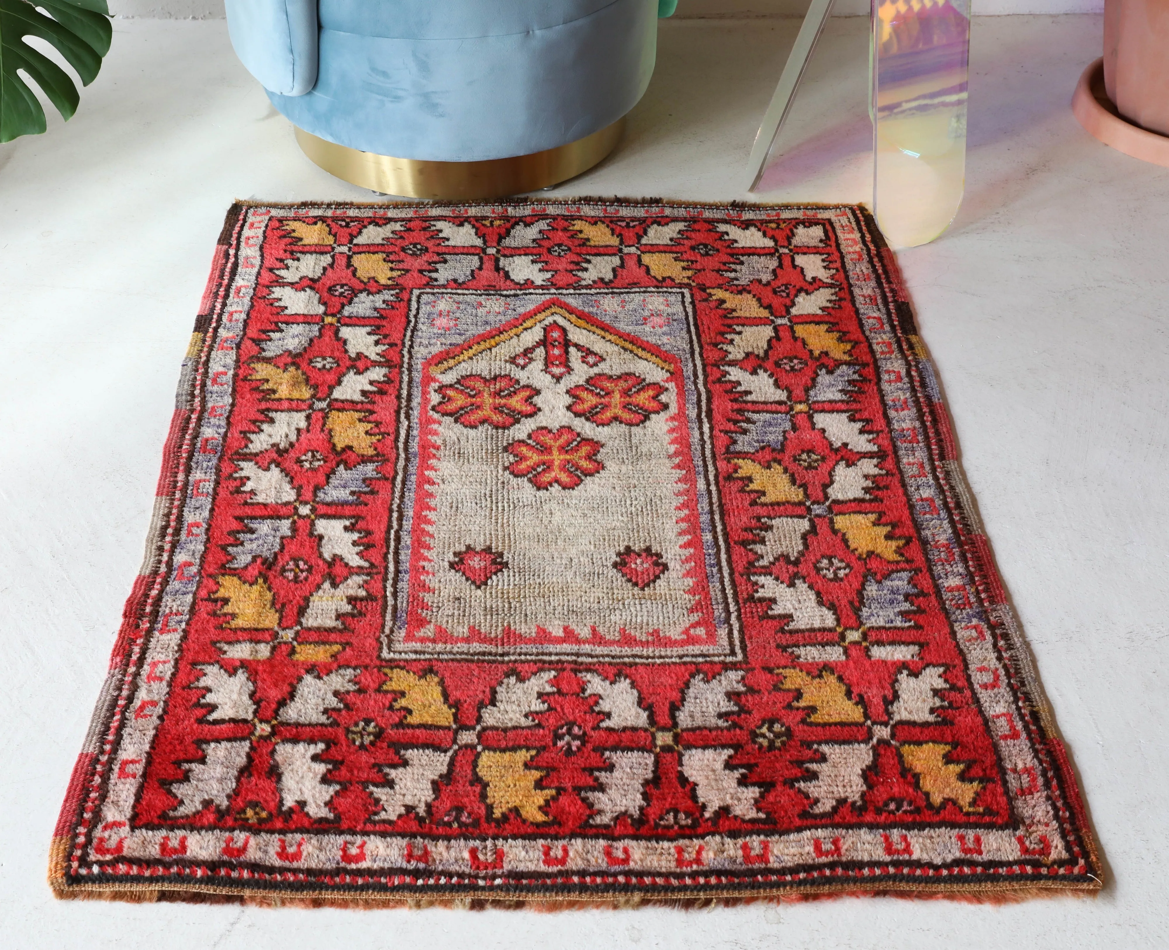 Semi-antique Oushak Rug 3'3"x4'3"