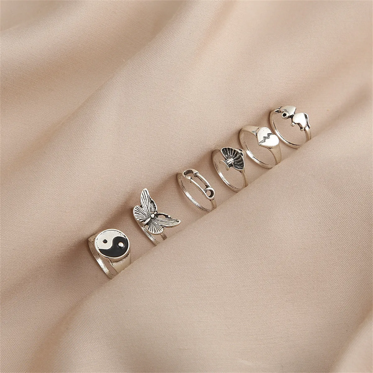Silver-Plated Oxidized Yin Yang Heart Mushroom Ring Set