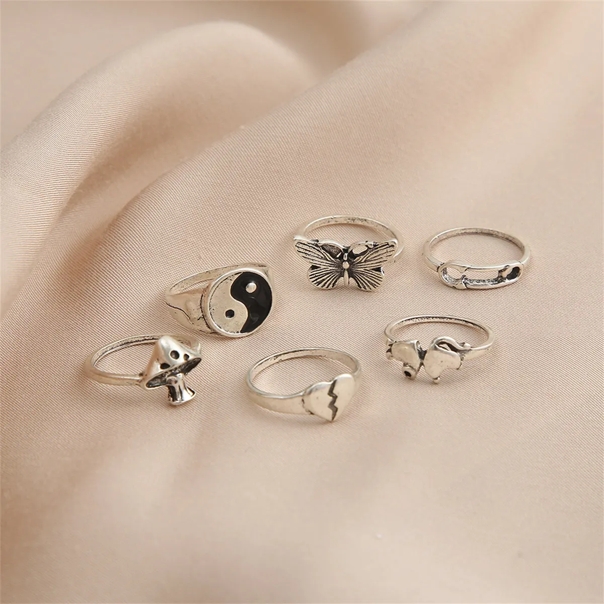 Silver-Plated Oxidized Yin Yang Heart Mushroom Ring Set