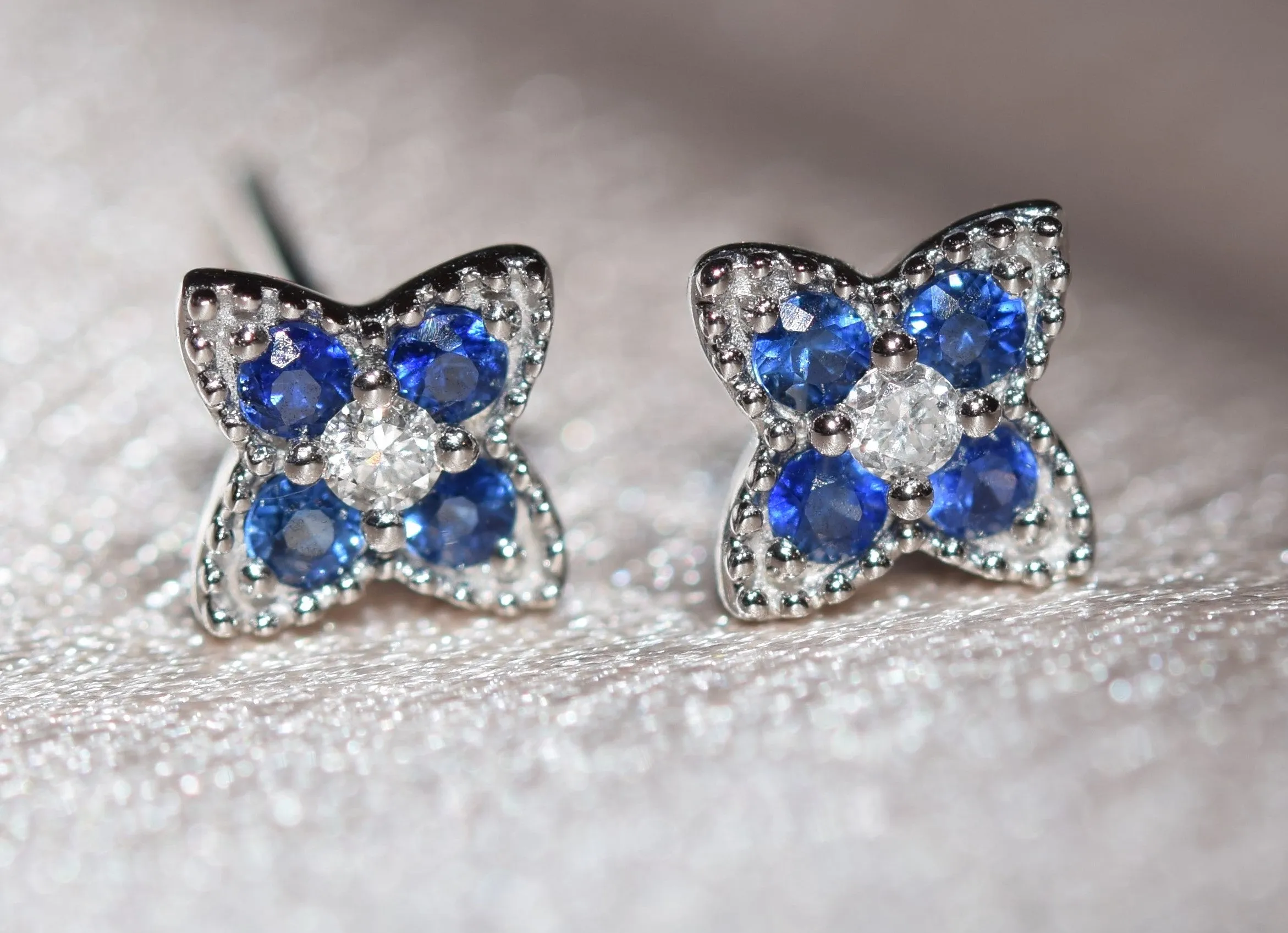 Star-Flower Stud Earrings