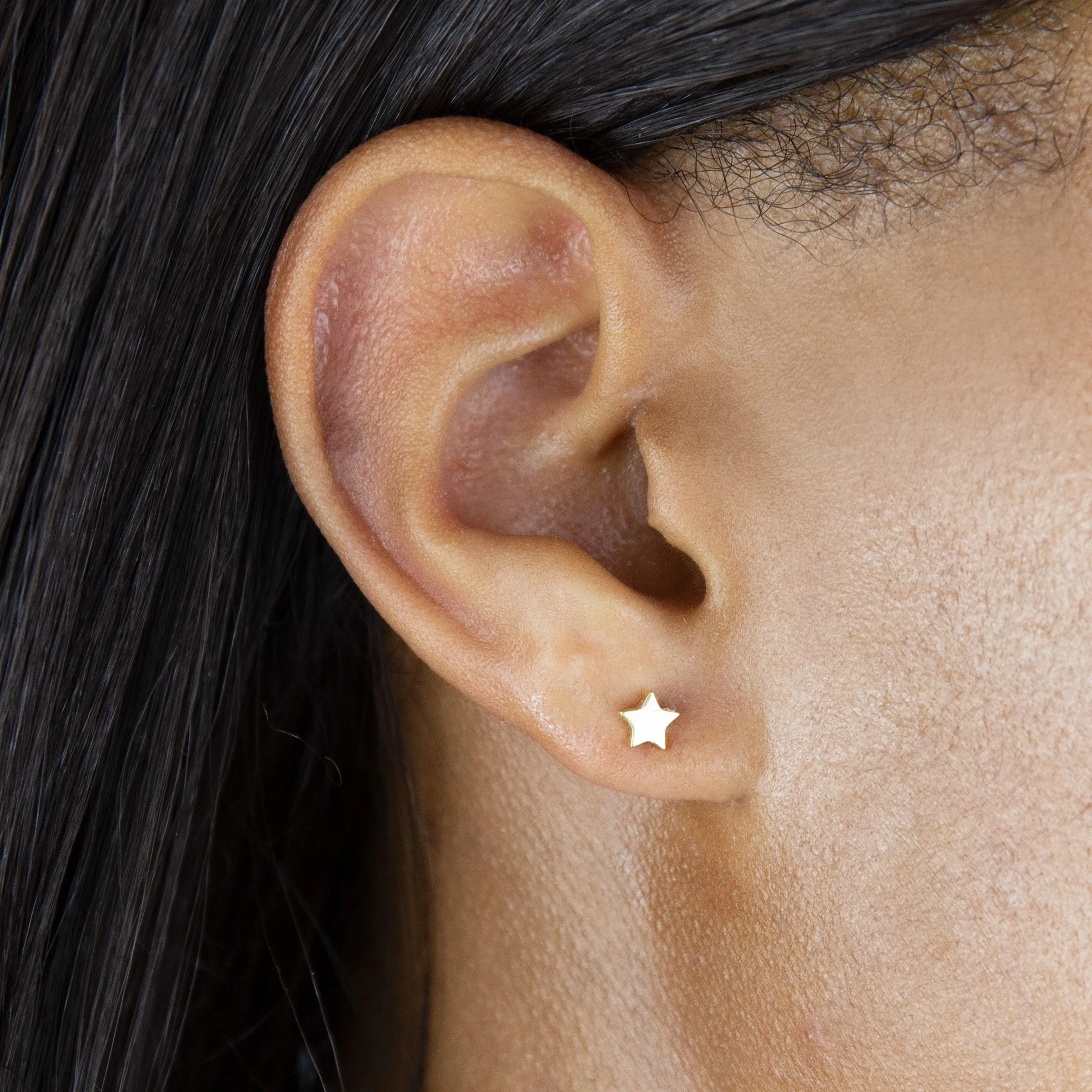 Star Threaded Stud Earring 14K