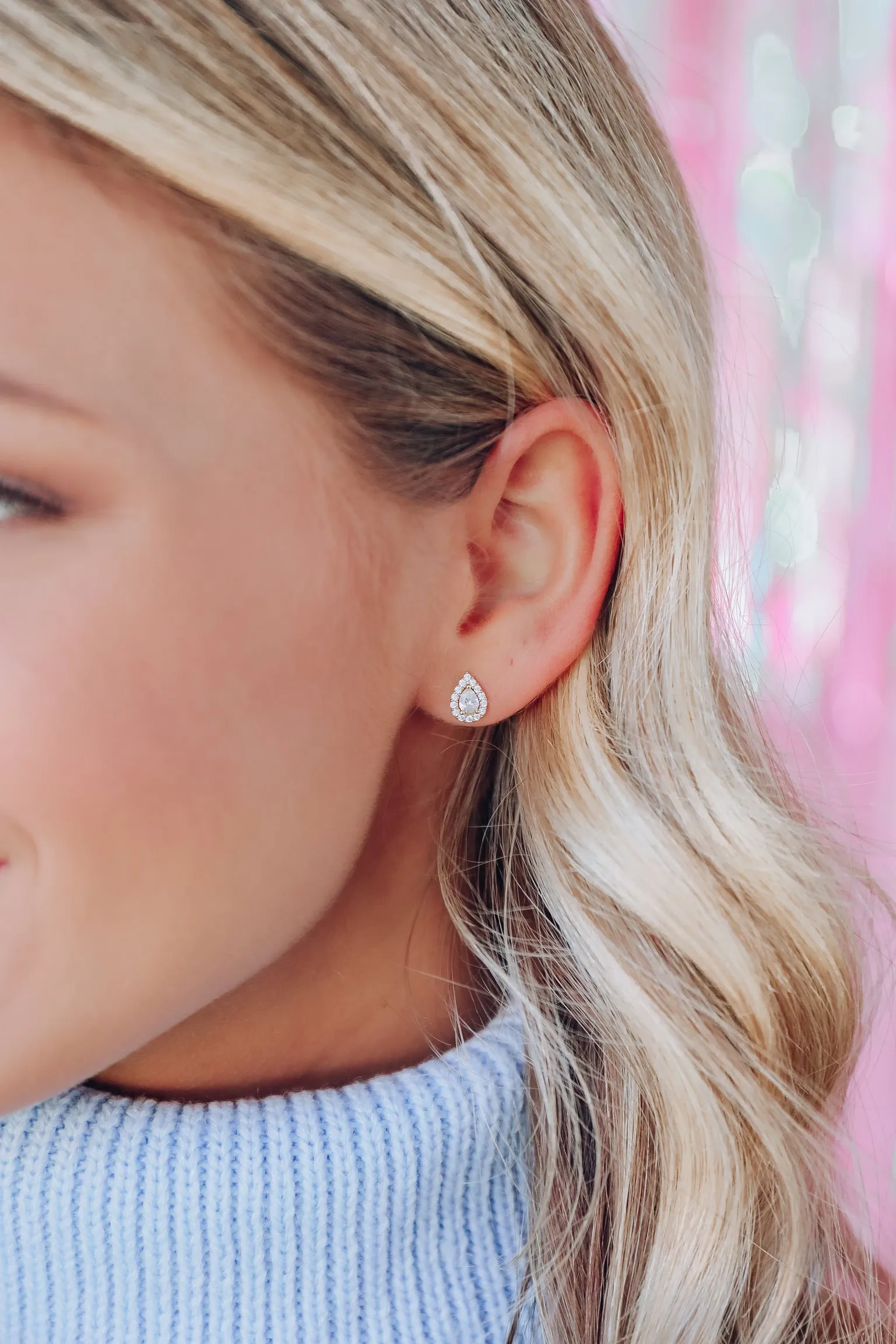 Tear Drop Rhinestone Stud Earring - Gold