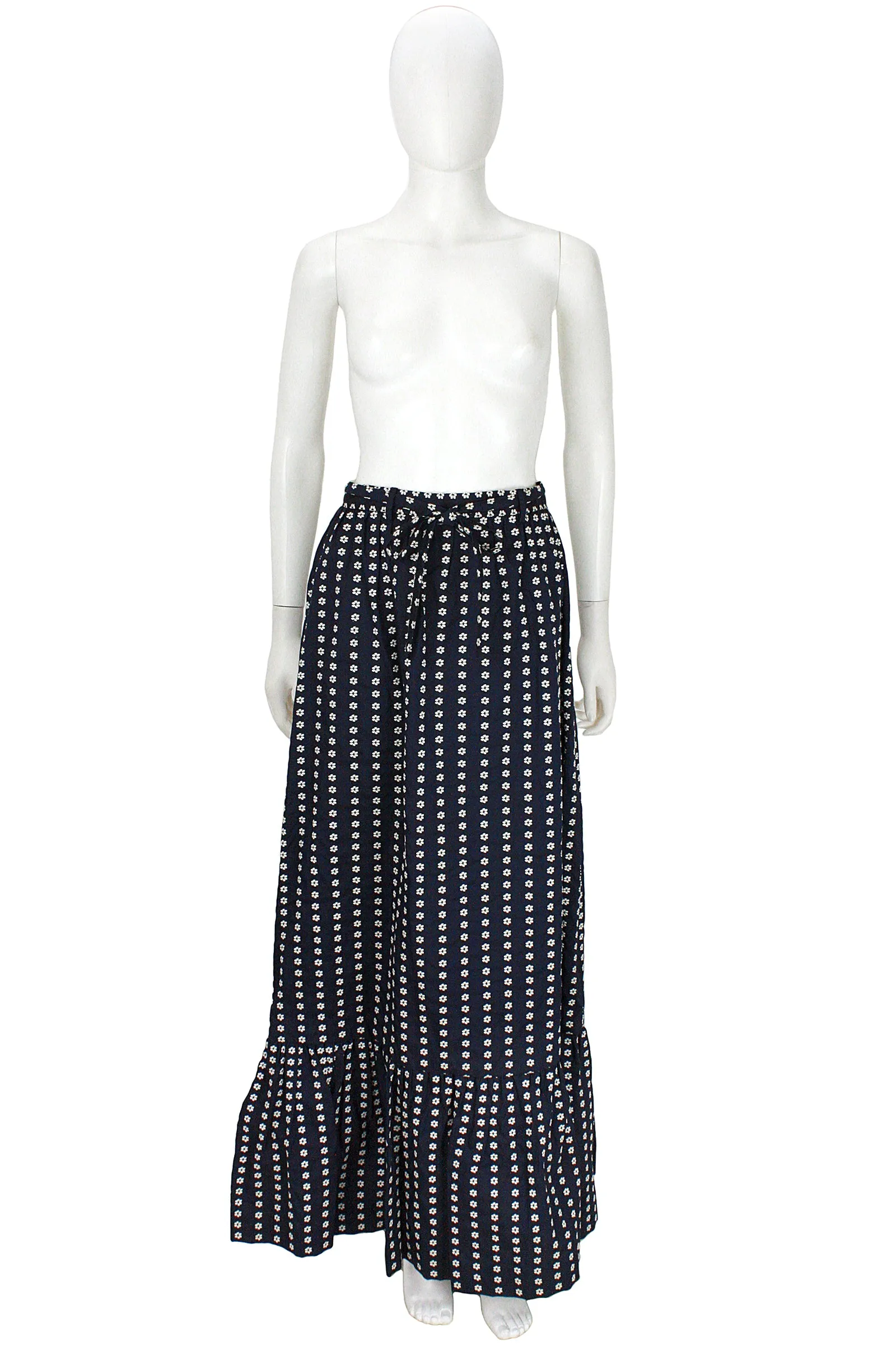 VALENTINO Boutique Circa 1960s Navy & White Floral Pattern Skirt