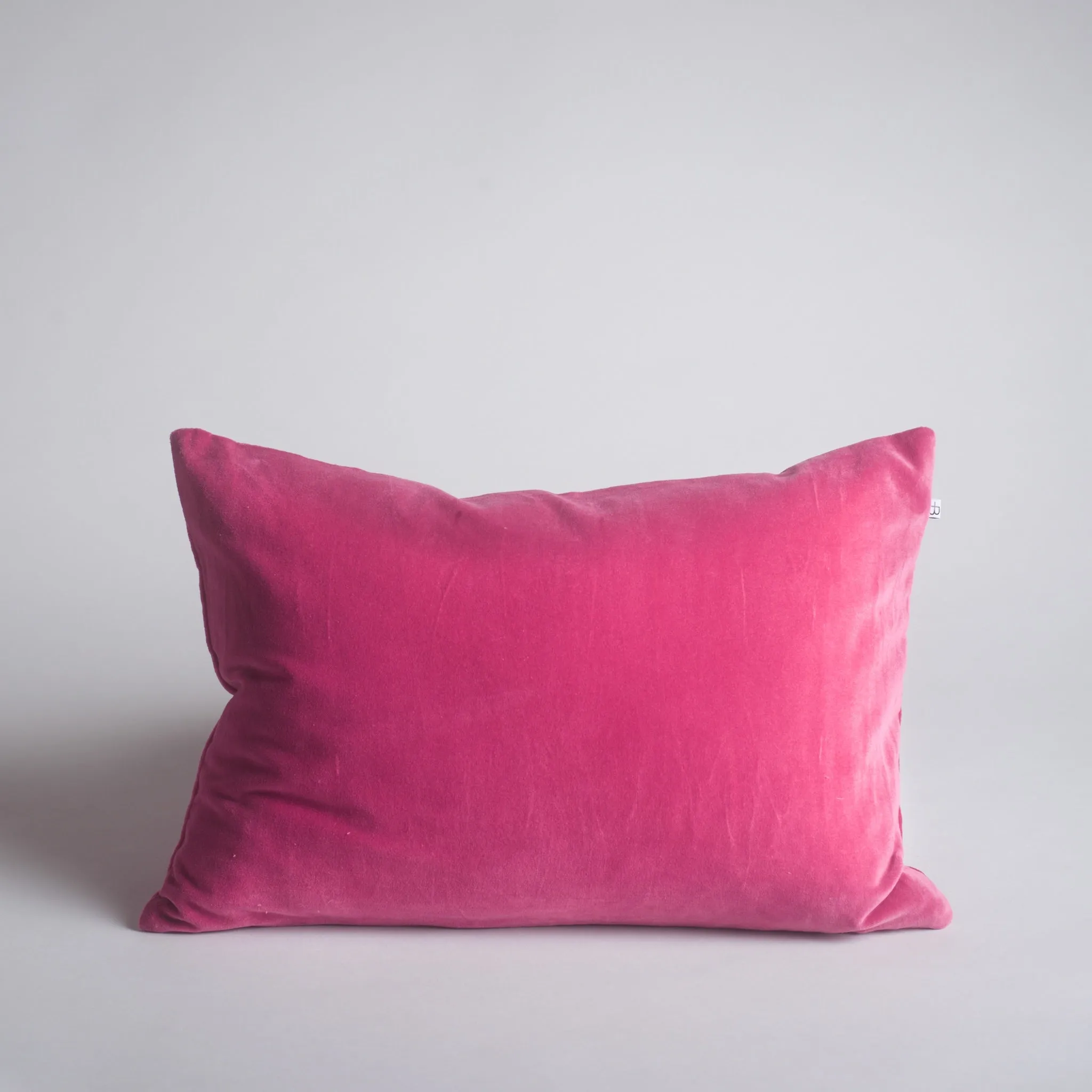VELVETONE Pillow - Magenta
