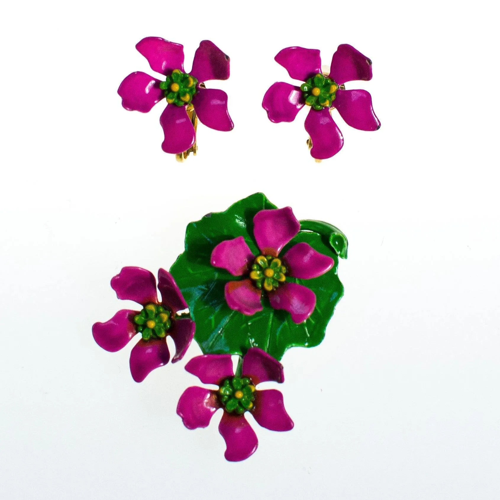 Vintage 1950s Painted Pink Enamel Flower Earrings