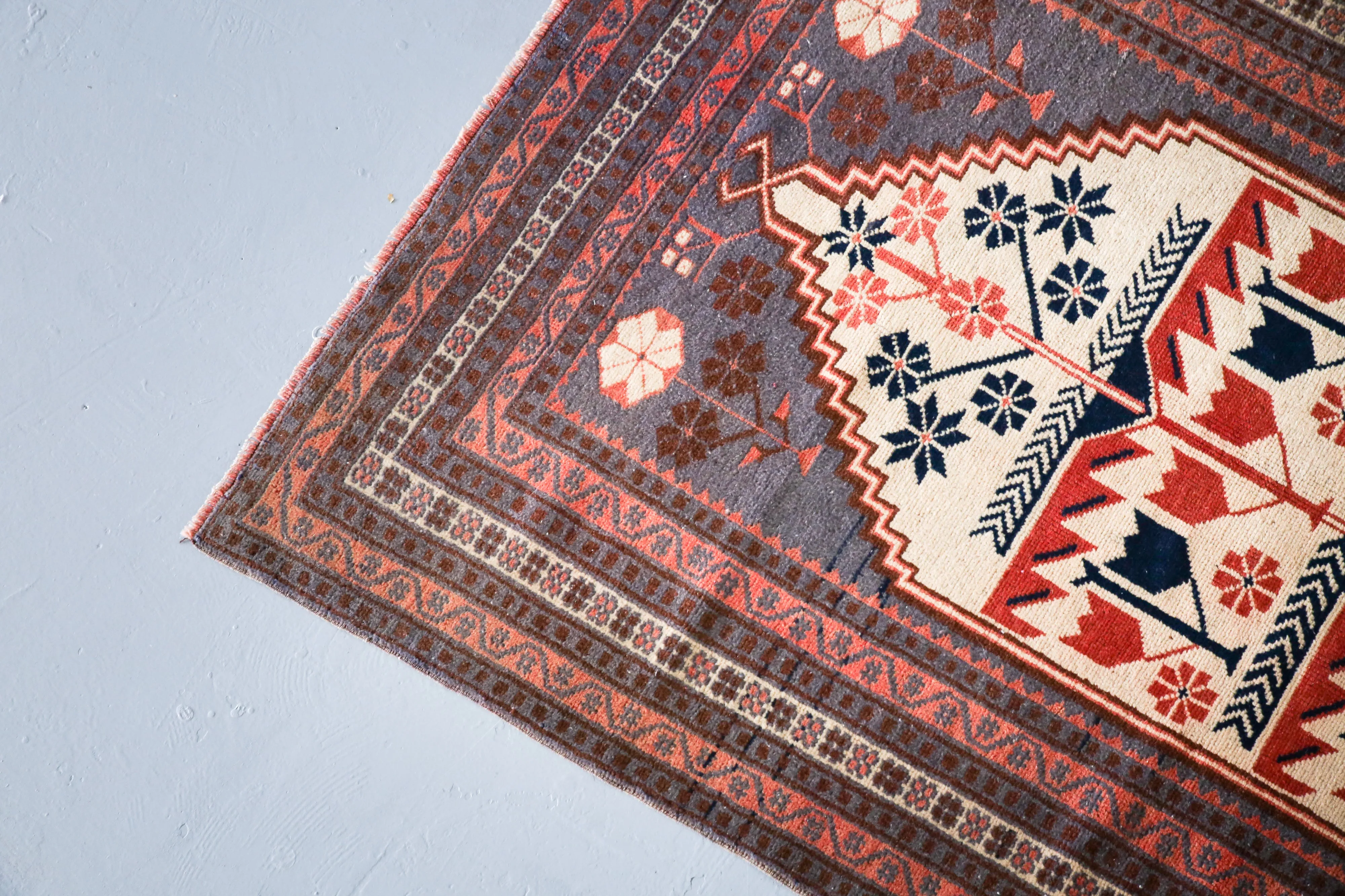 Vintage Anatolian Rug 3.7ftx6ft